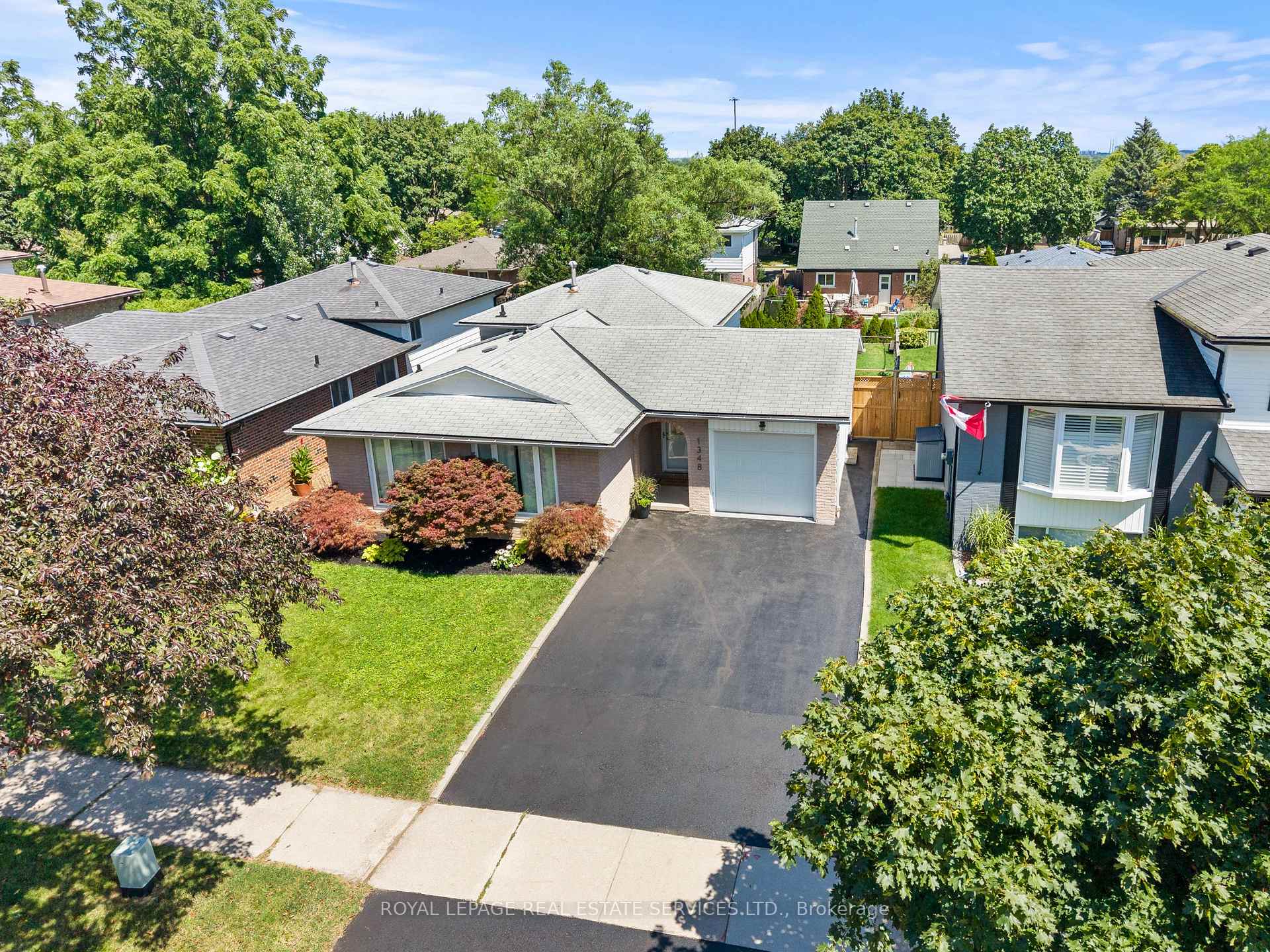 Photo 41 of 1348 Janina Boulevard, Burlington, Tyandaga — HOMEH