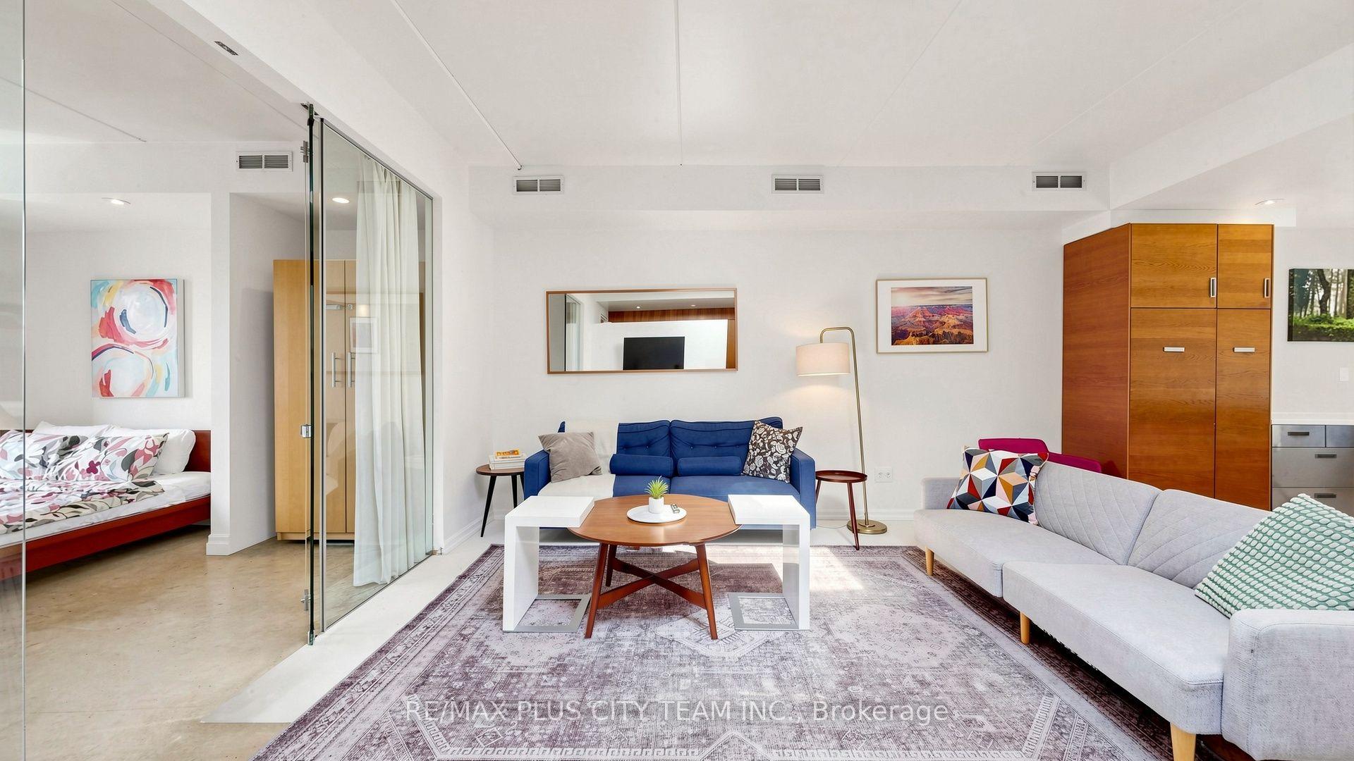 Photo 3 of Unit 1, 25R Atlantic Avenue, Toronto, Niagara — HOMEH