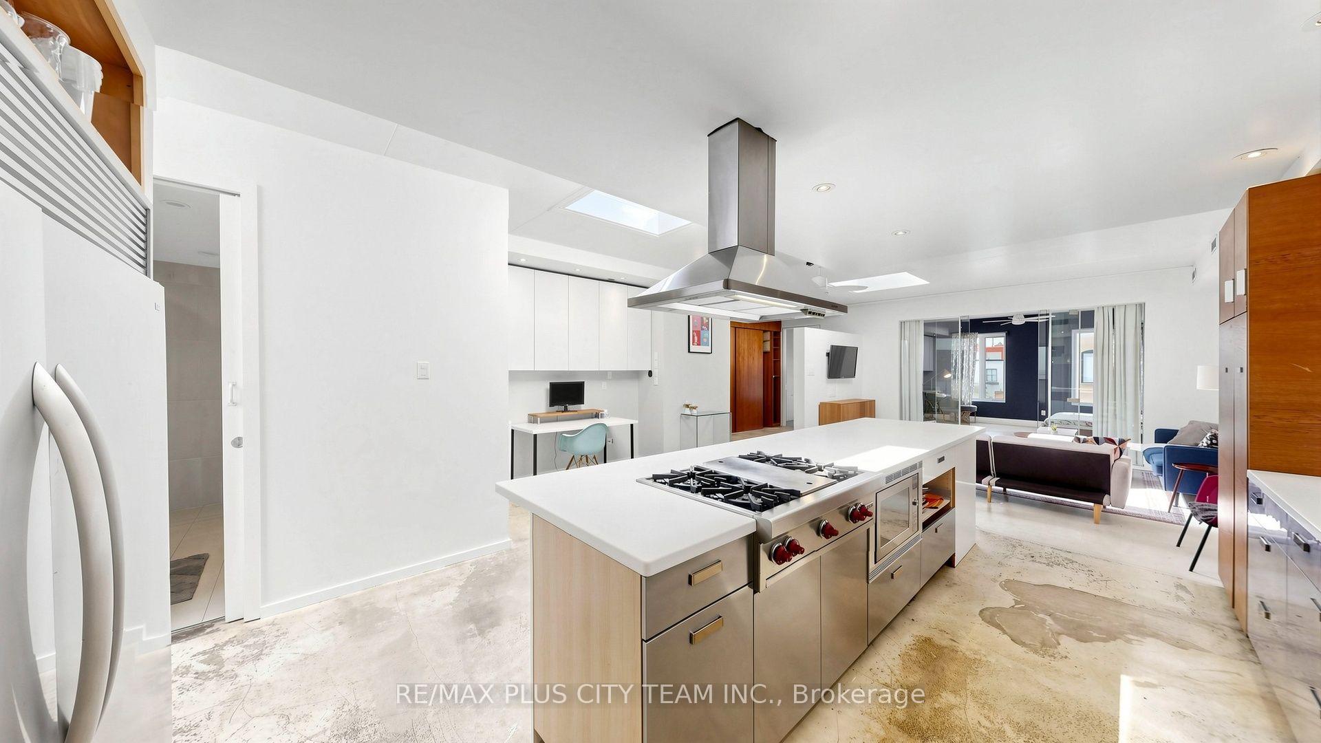 Photo 6 of Unit 1, 25R Atlantic Avenue, Toronto, Niagara — HOMEH