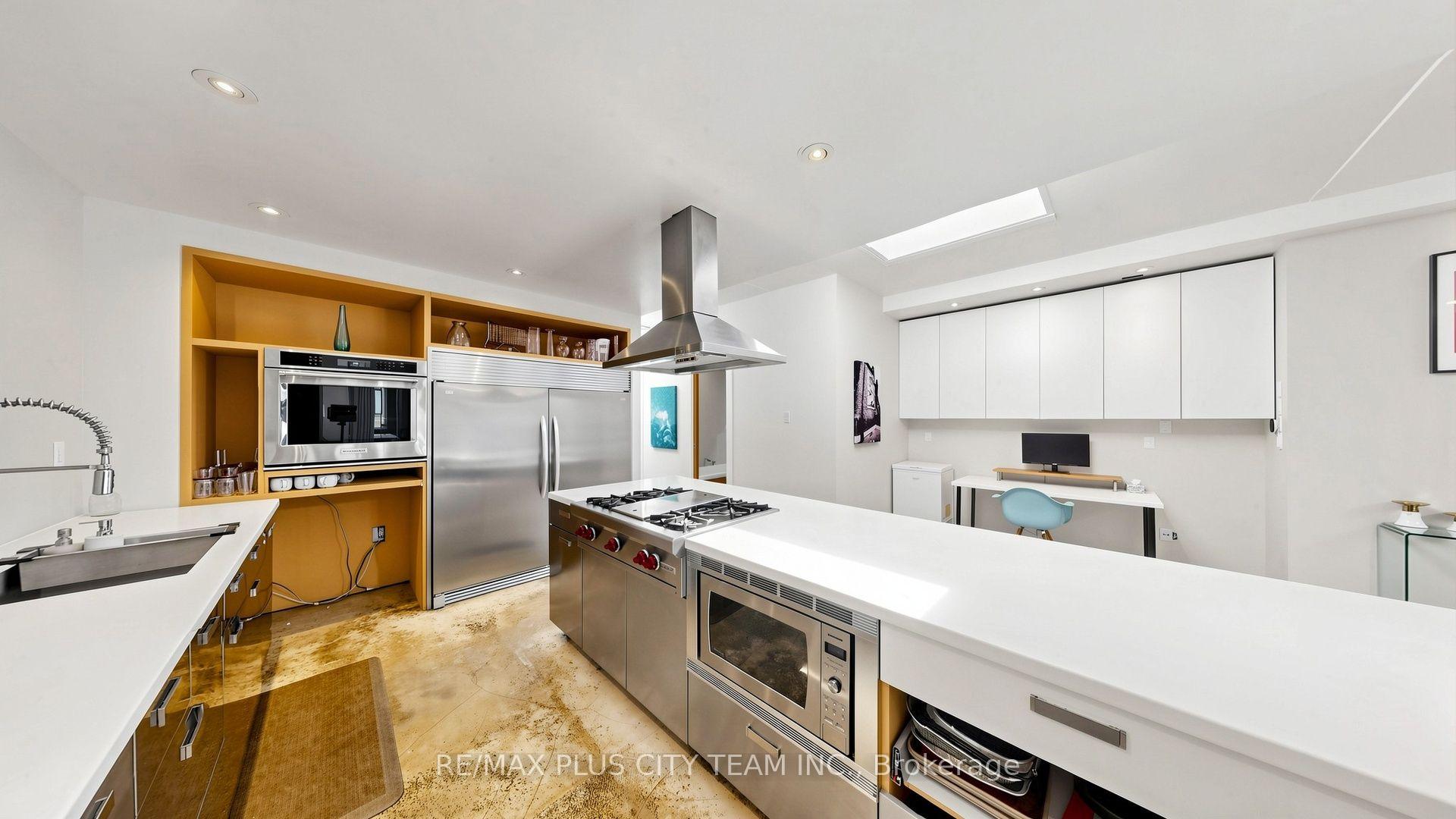 Photo 7 of Unit 1, 25R Atlantic Avenue, Toronto, Niagara — HOMEH