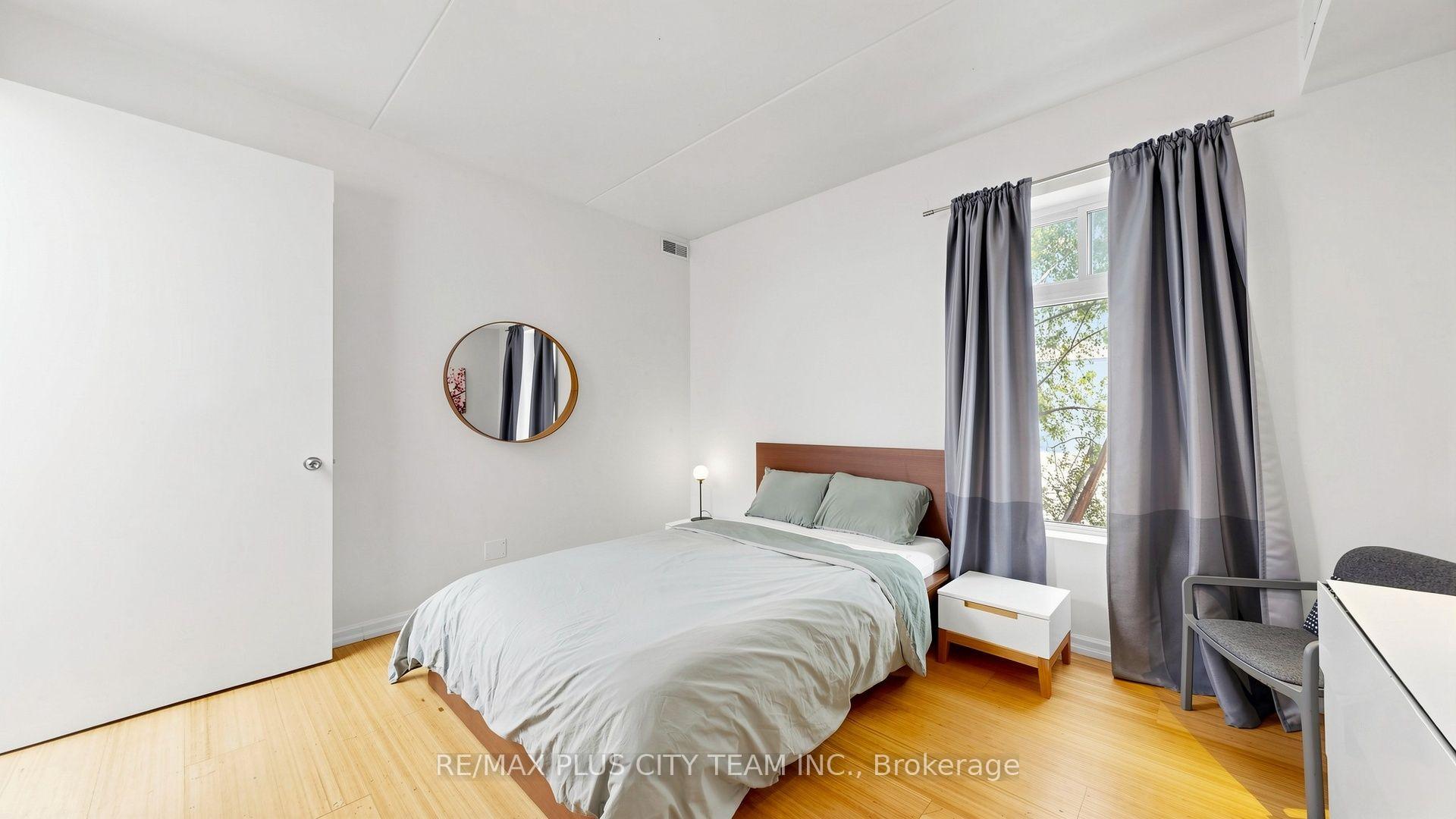 Photo 12 of Unit 1, 25R Atlantic Avenue, Toronto, Niagara — HOMEH