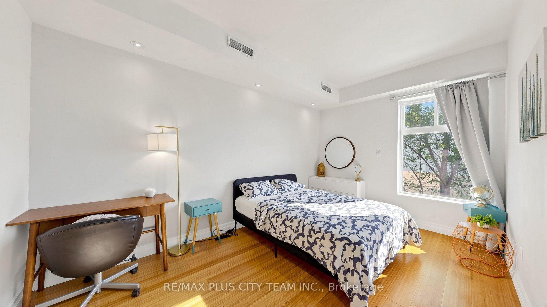 Photo 15 of Unit 1, 25R Atlantic Avenue, Toronto, Niagara — HOMEH