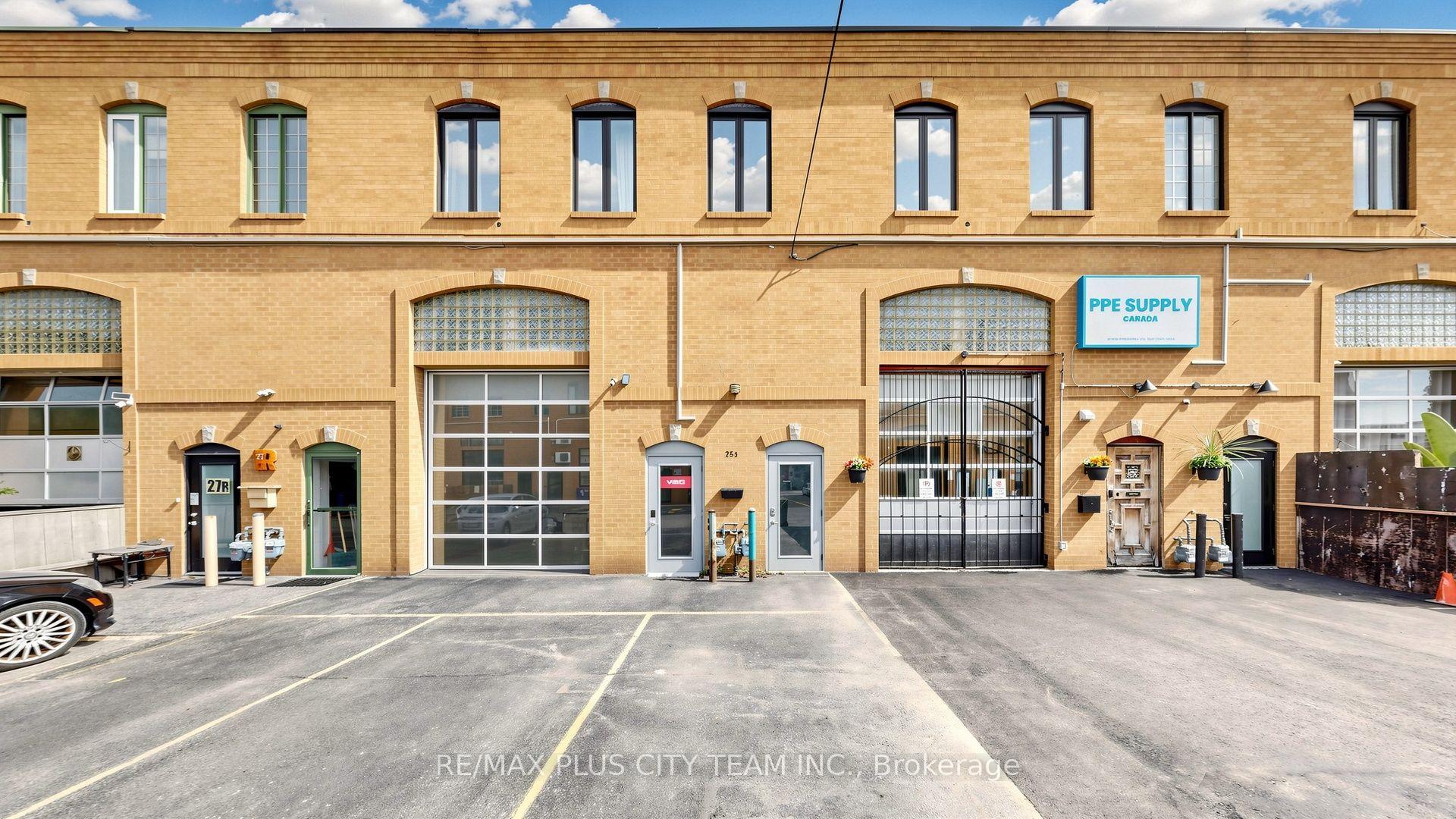 Photo 21 of Unit 1, 25R Atlantic Avenue, Toronto, Niagara — HOMEH