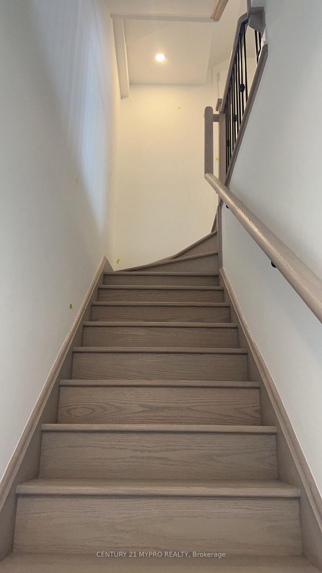 Photo 9 of Unit 2nd Bedroom, 34 Turtle Island Road, Toronto, Englemount-Lawrence — HOMEH