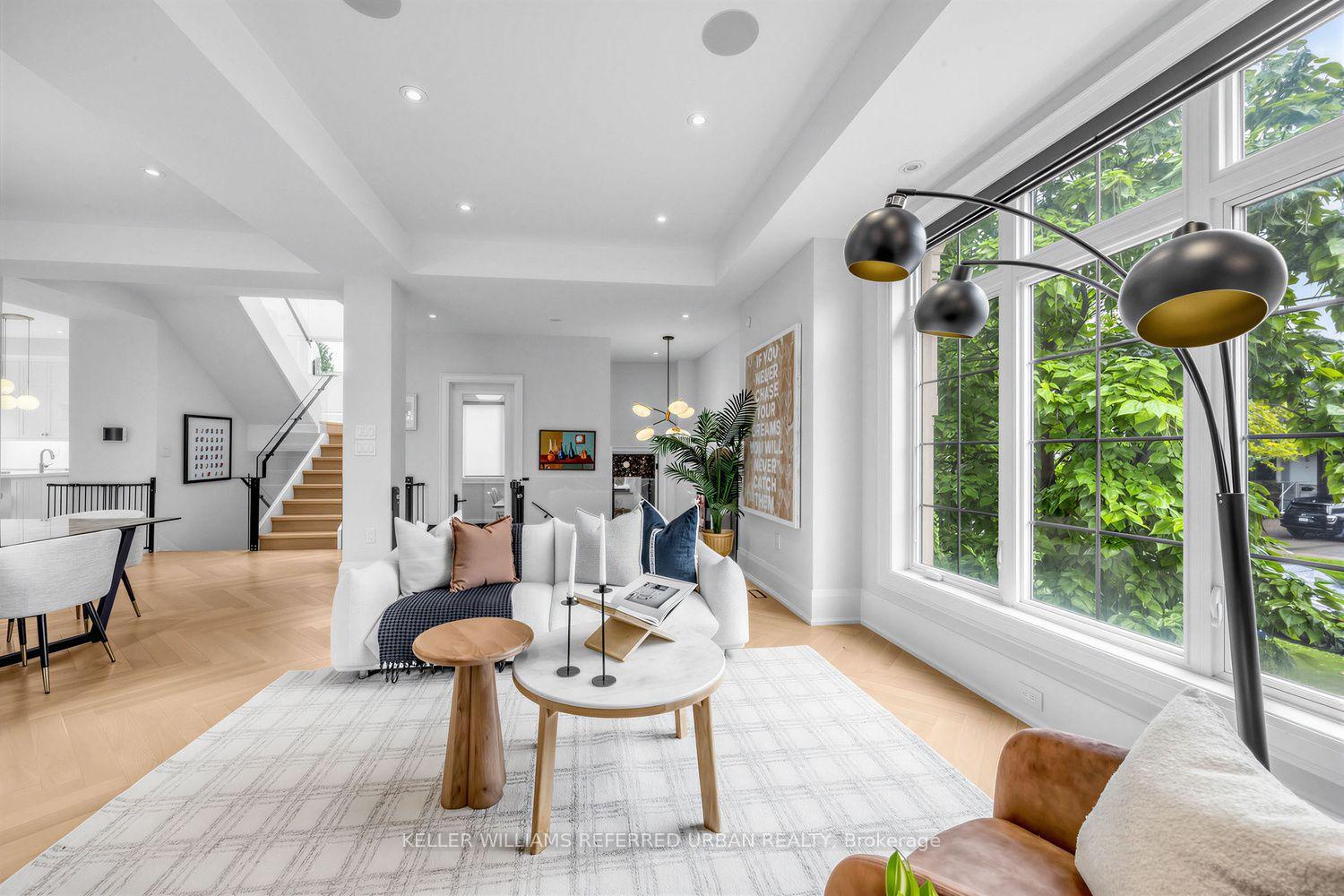 Photo 5 of 54 Cronin Drive, Etobicoke, Islington-City Centre West — HOMEH