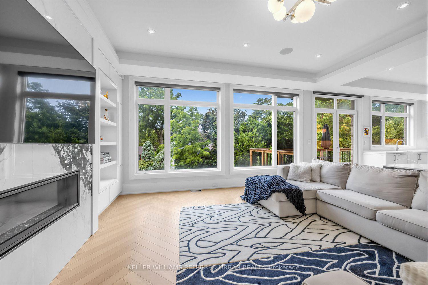 Photo 14 of 54 Cronin Drive, Etobicoke, Islington-City Centre West — HOMEH