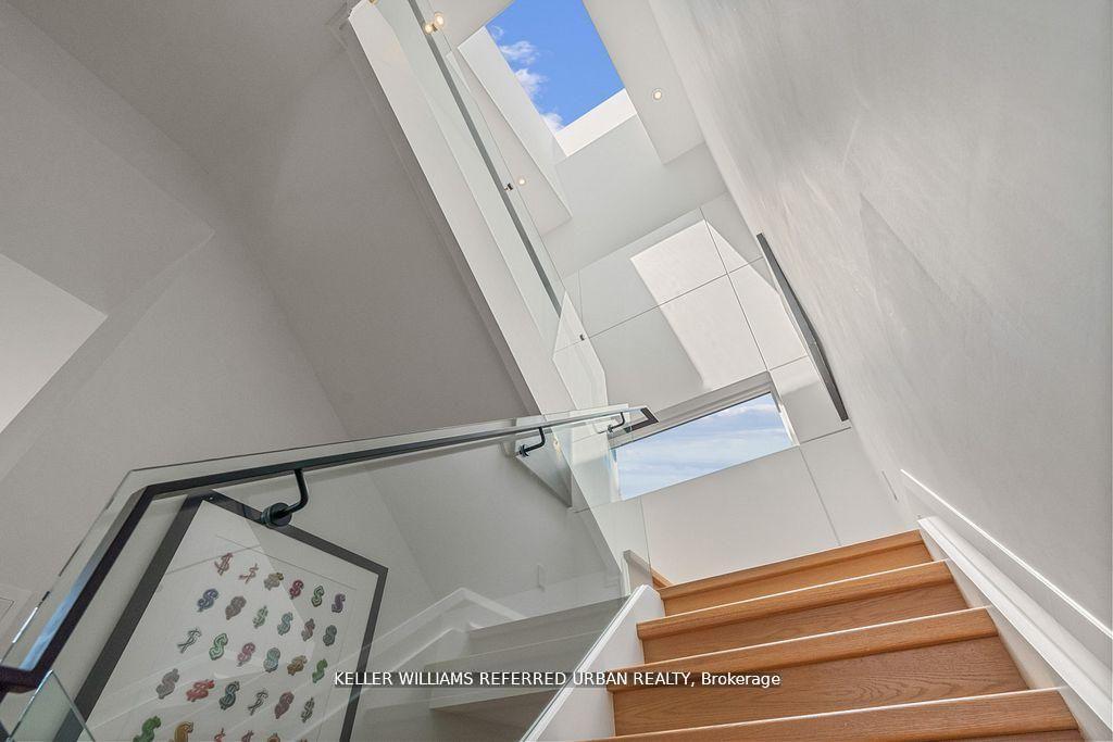 Photo 18 of 54 Cronin Drive, Etobicoke, Islington-City Centre West — HOMEH