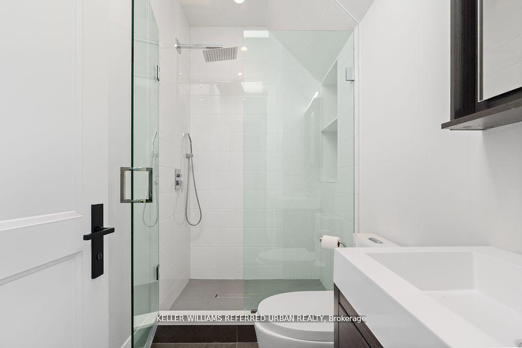 Photo 27 of 54 Cronin Drive, Etobicoke, Islington-City Centre West — HOMEH