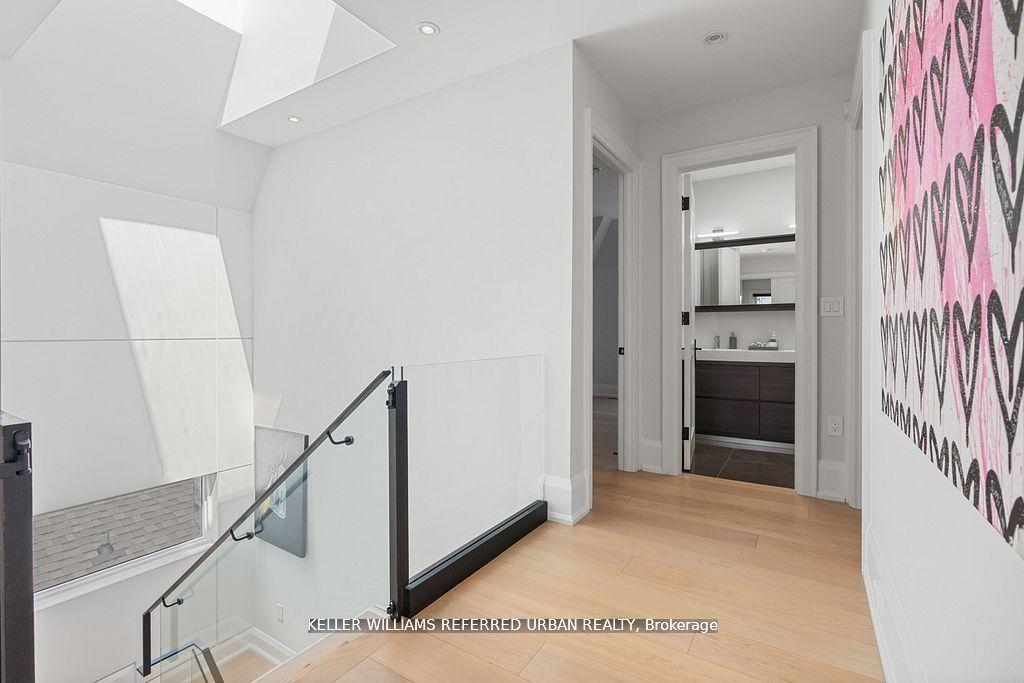 Photo 30 of 54 Cronin Drive, Etobicoke, Islington-City Centre West — HOMEH
