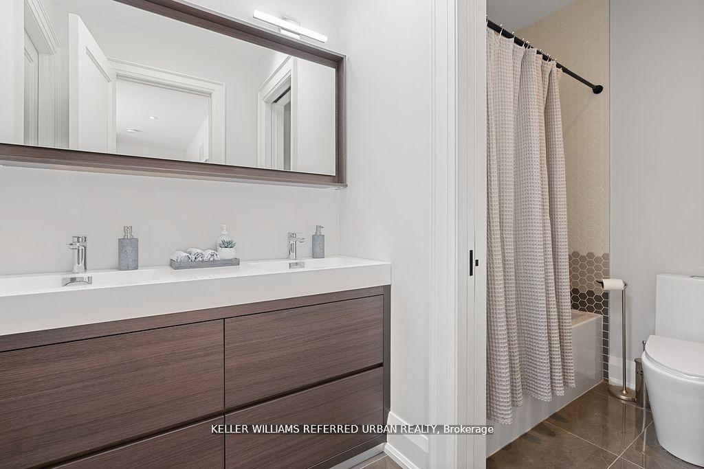 Photo 33 of 54 Cronin Drive, Etobicoke, Islington-City Centre West — HOMEH