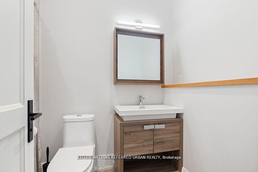 Photo 35 of 54 Cronin Drive, Etobicoke, Islington-City Centre West — HOMEH