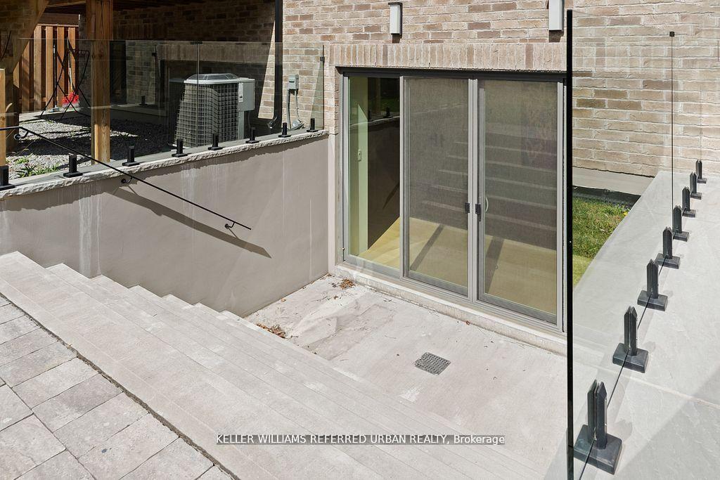 Photo 43 of 54 Cronin Drive, Etobicoke, Islington-City Centre West — HOMEH