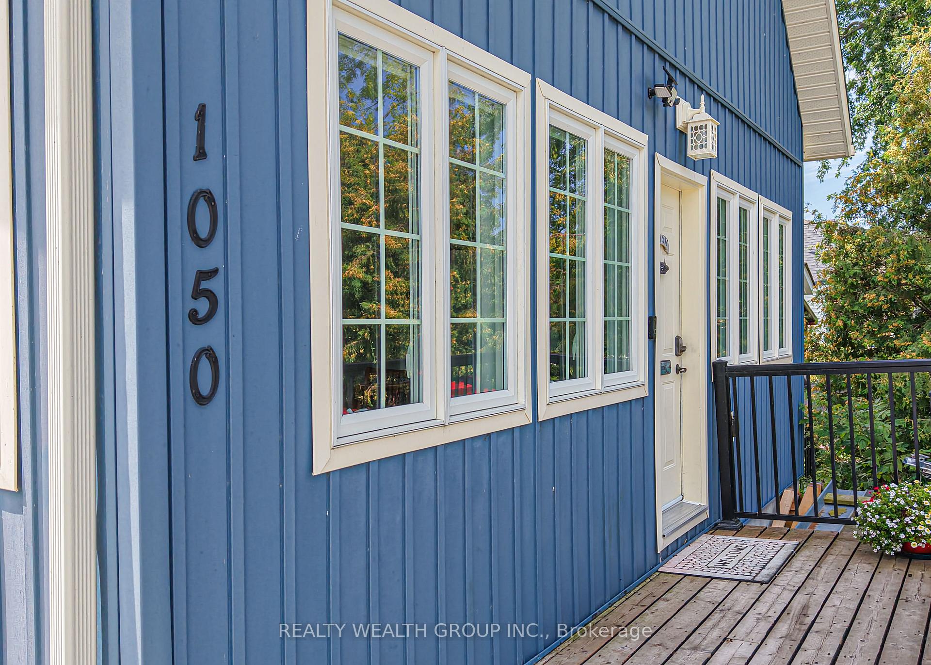 Photo 2 of 1050 Gardner Place, Innisfil, Gilford — HOMEH