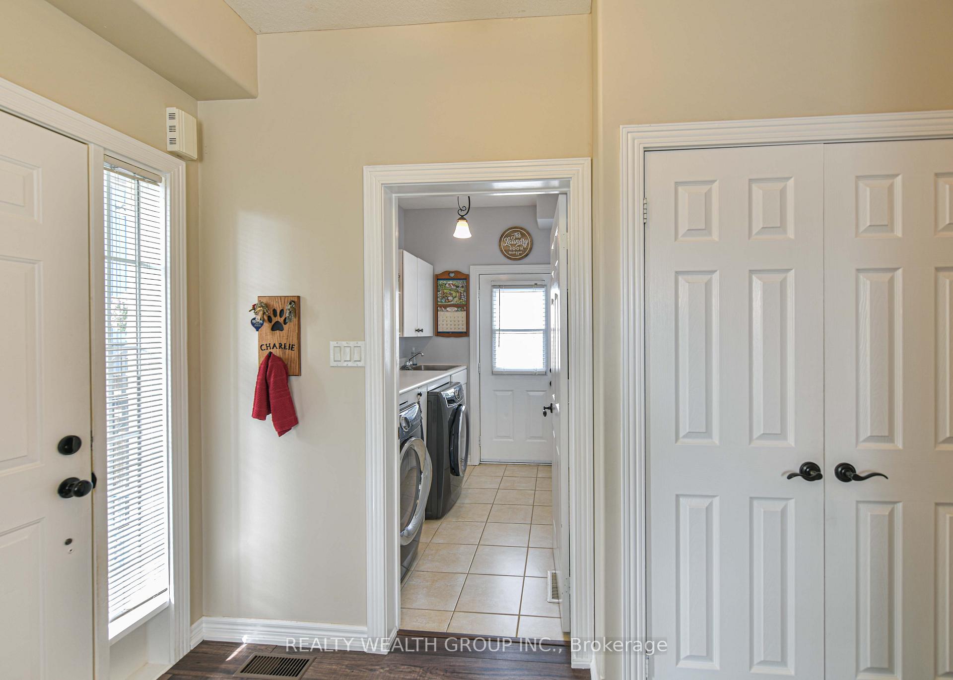 Photo 25 of 1050 Gardner Place, Innisfil, Gilford — HOMEH