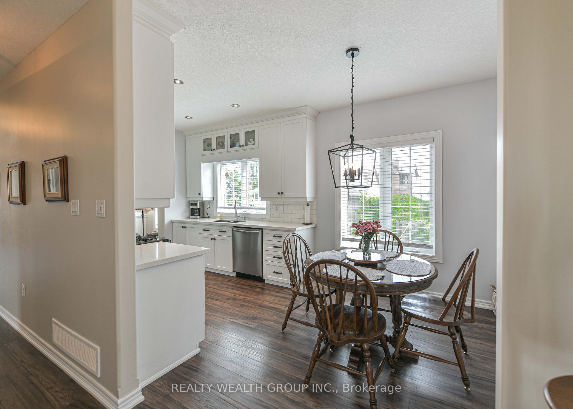 Photo 27 of 1050 Gardner Place, Innisfil, Gilford — HOMEH