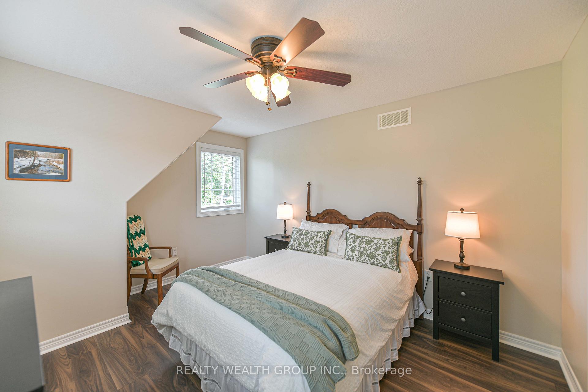 Photo 44 of 1050 Gardner Place, Innisfil, Gilford — HOMEH