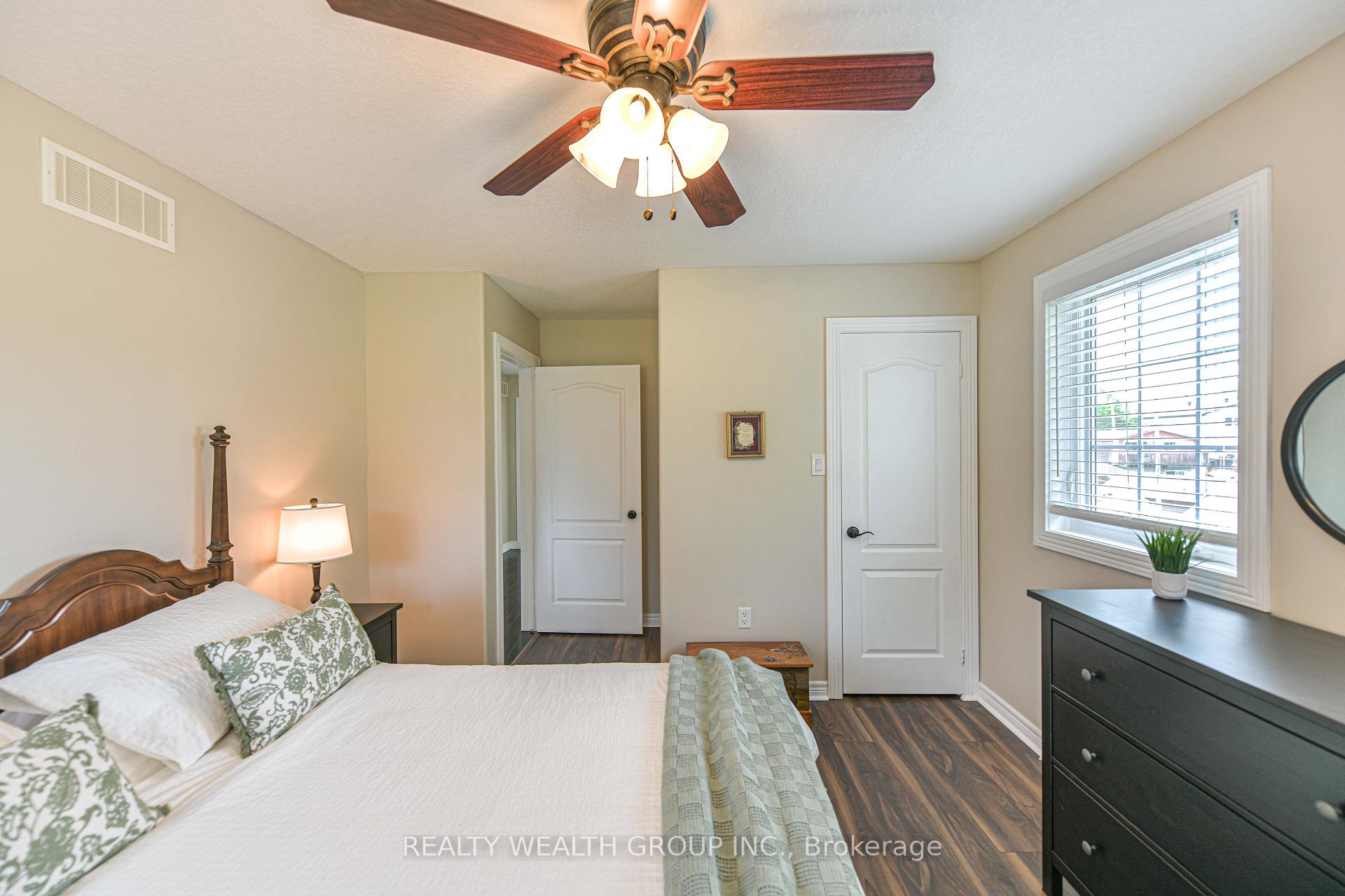 Photo 45 of 1050 Gardner Place, Innisfil, Gilford — HOMEH
