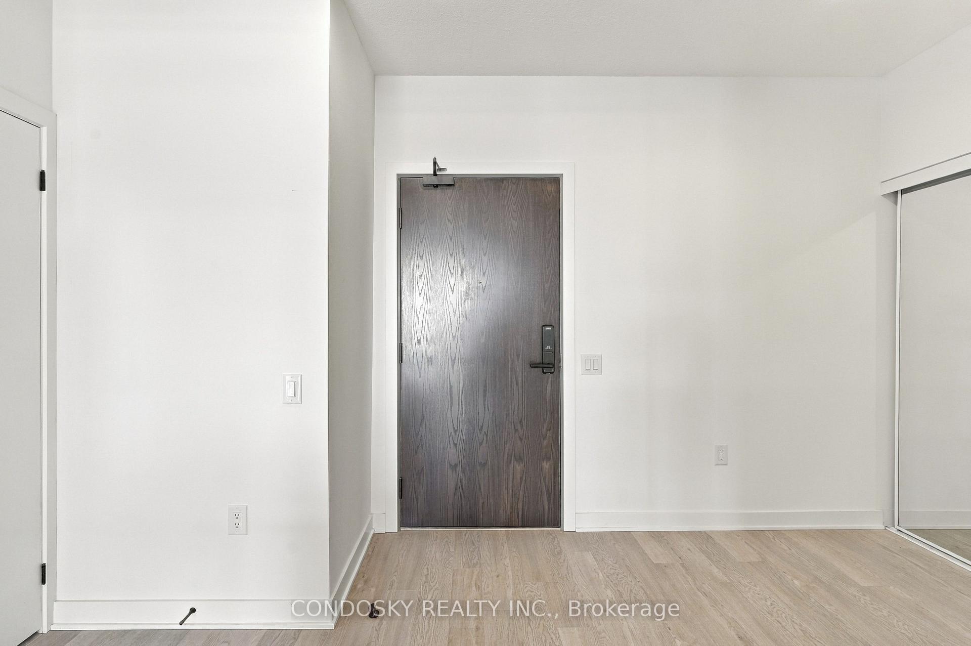 Photo 3 of Unit 1012, 2782 Barton Street E, Hamilton, Riverdale — HOMEH