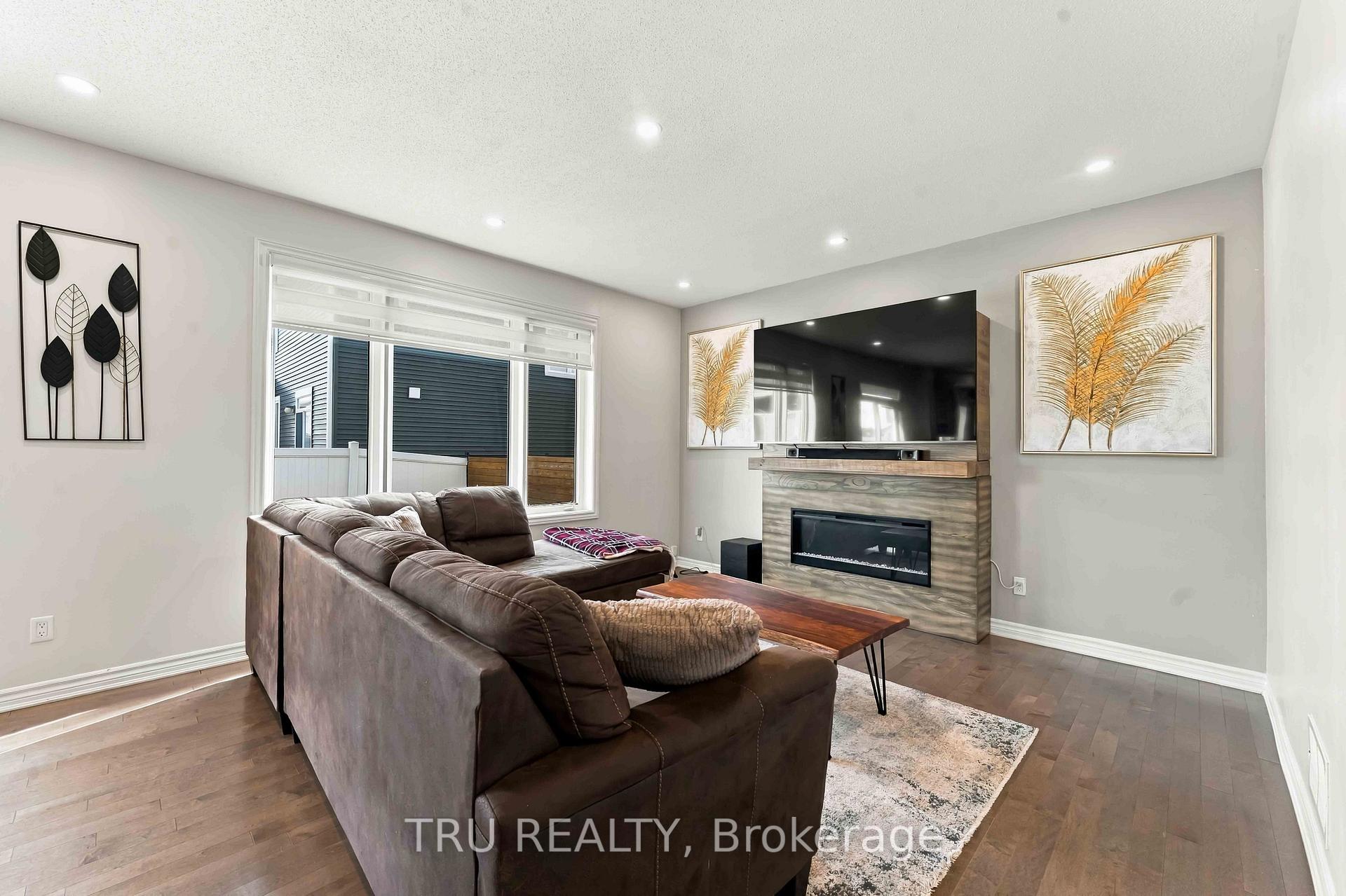 Photo 8 of 357 Lamarche Avenue, Ottawa, Chapel Hill South - Orleans Village — HOMEH