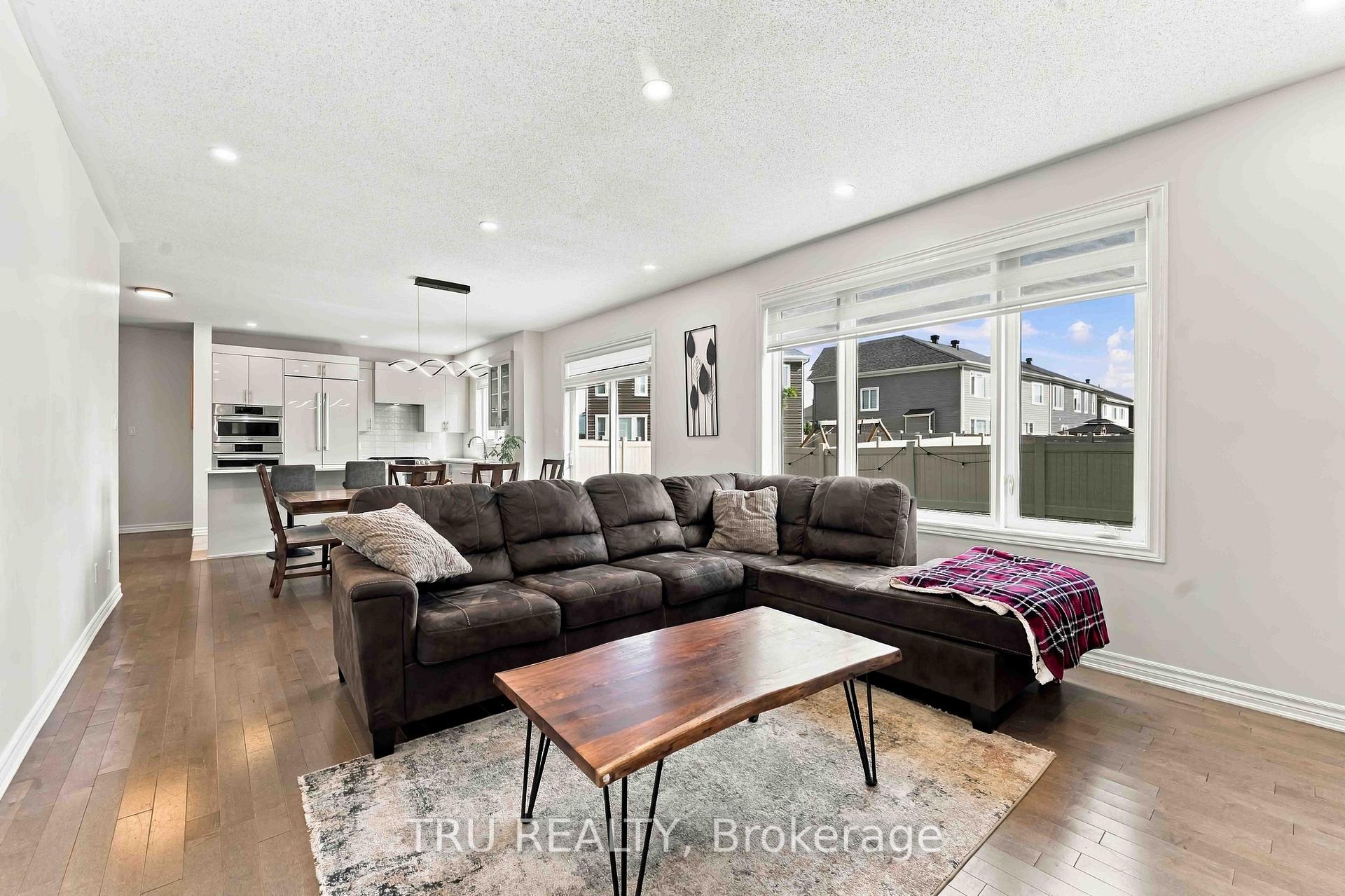 Photo 10 of 357 Lamarche Avenue, Ottawa, Chapel Hill South - Orleans Village — HOMEH