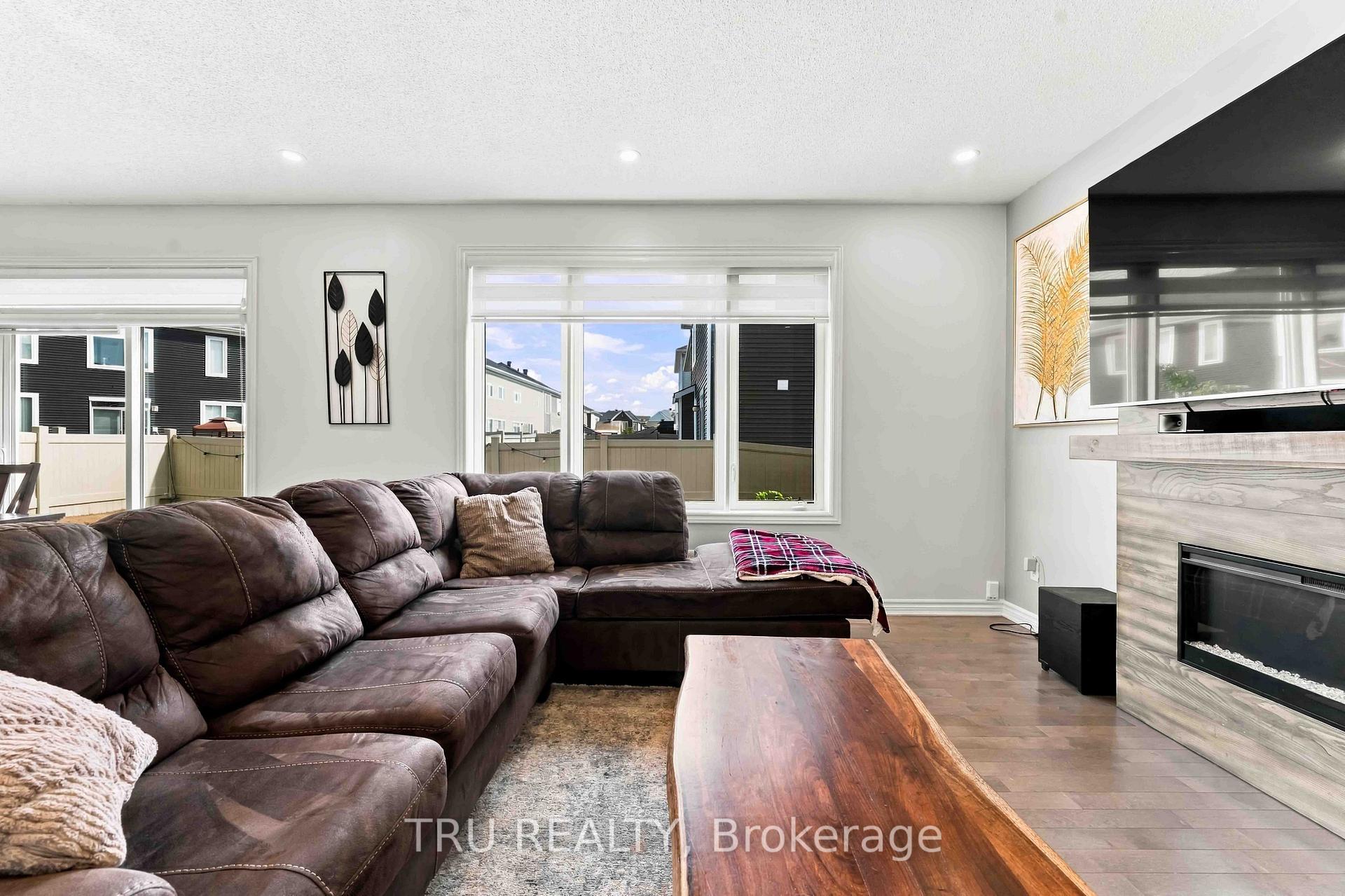 Photo 9 of 357 Lamarche Avenue, Ottawa, Chapel Hill South - Orleans Village — HOMEH