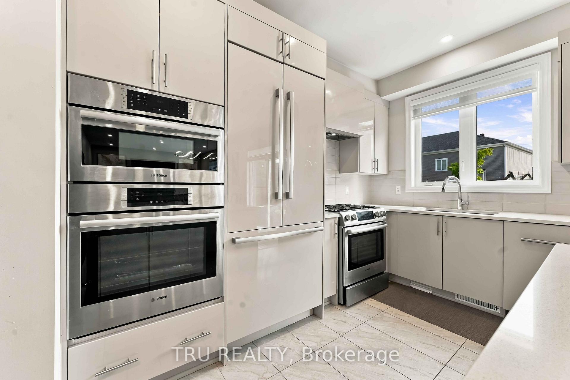 Photo 13 of 357 Lamarche Avenue, Ottawa, Chapel Hill South - Orleans Village — HOMEH