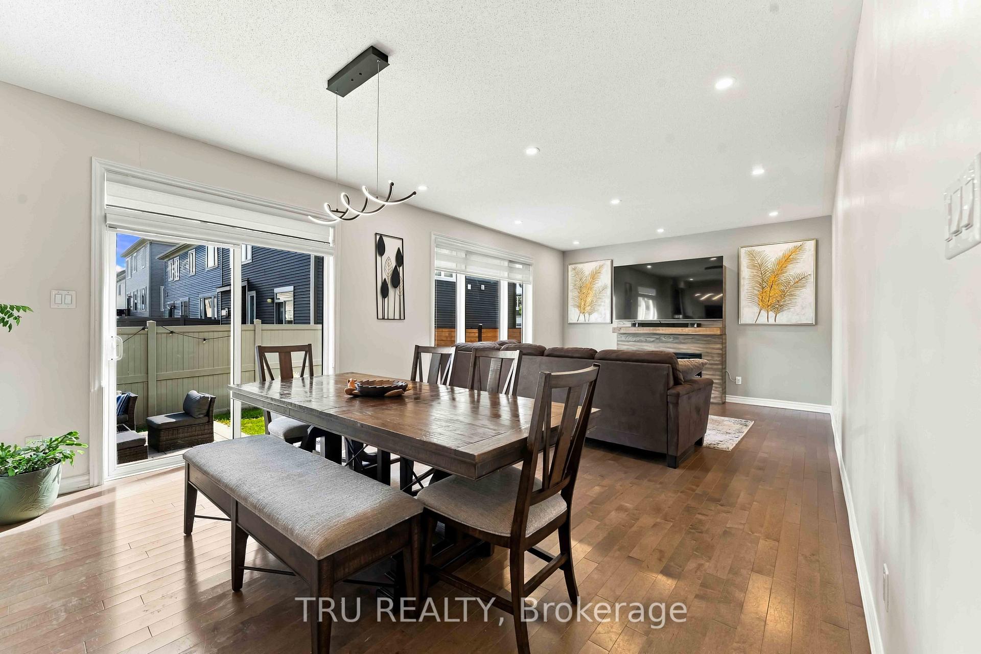 Photo 17 of 357 Lamarche Avenue, Ottawa, Chapel Hill South - Orleans Village — HOMEH