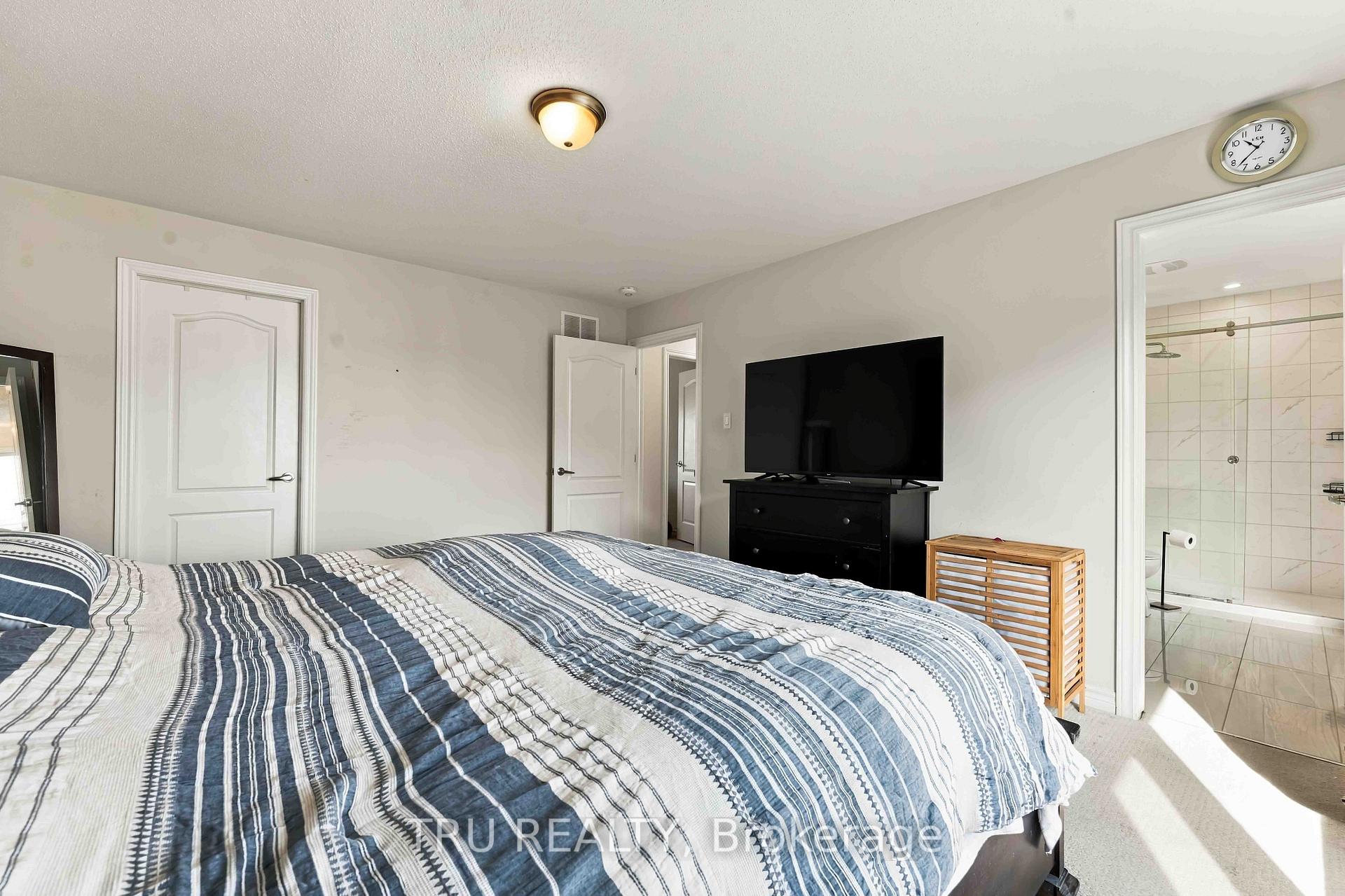 Photo 37 of 357 Lamarche Avenue, Ottawa, Chapel Hill South - Orleans Village — HOMEH