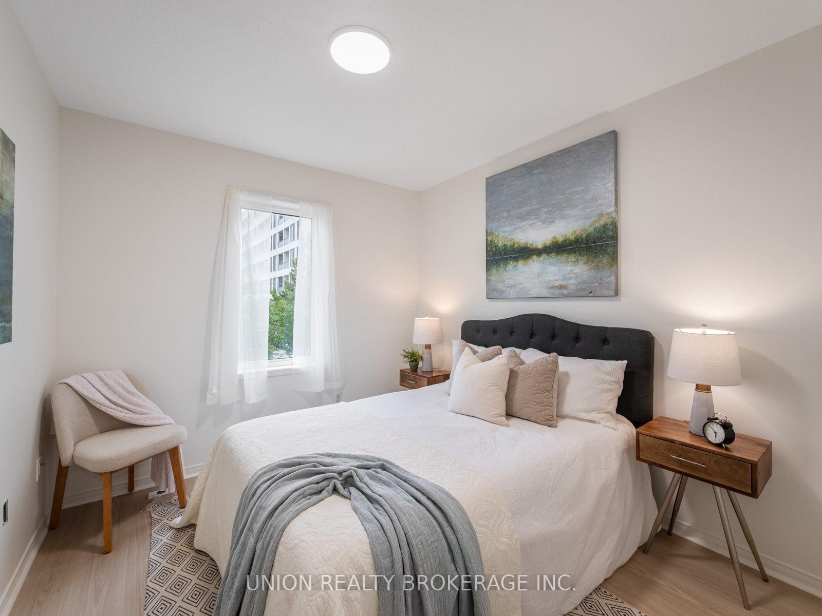 Photo 23 of Unit 12, 4E Leaside Park Drive, Toronto, Thorncliffe Park — HOMEH