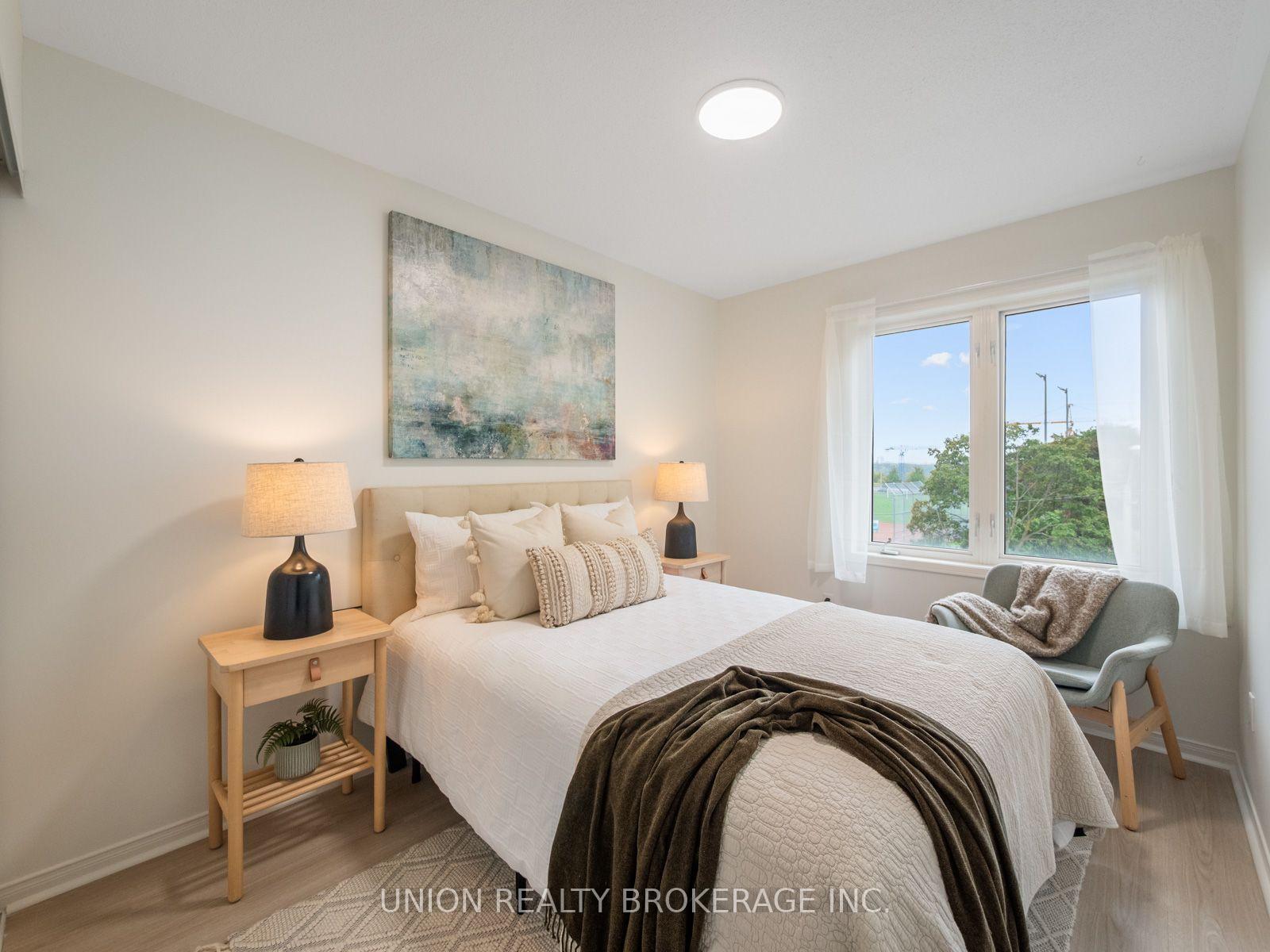 Photo 24 of Unit 12, 4E Leaside Park Drive, Toronto, Thorncliffe Park — HOMEH