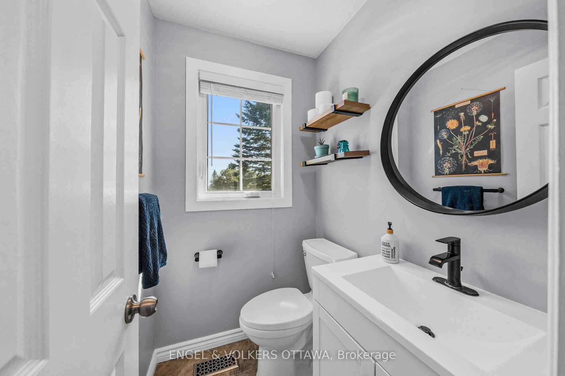 Photo 16 of 109 Inniskillin Drive, Ottawa, Carp — HOMEH