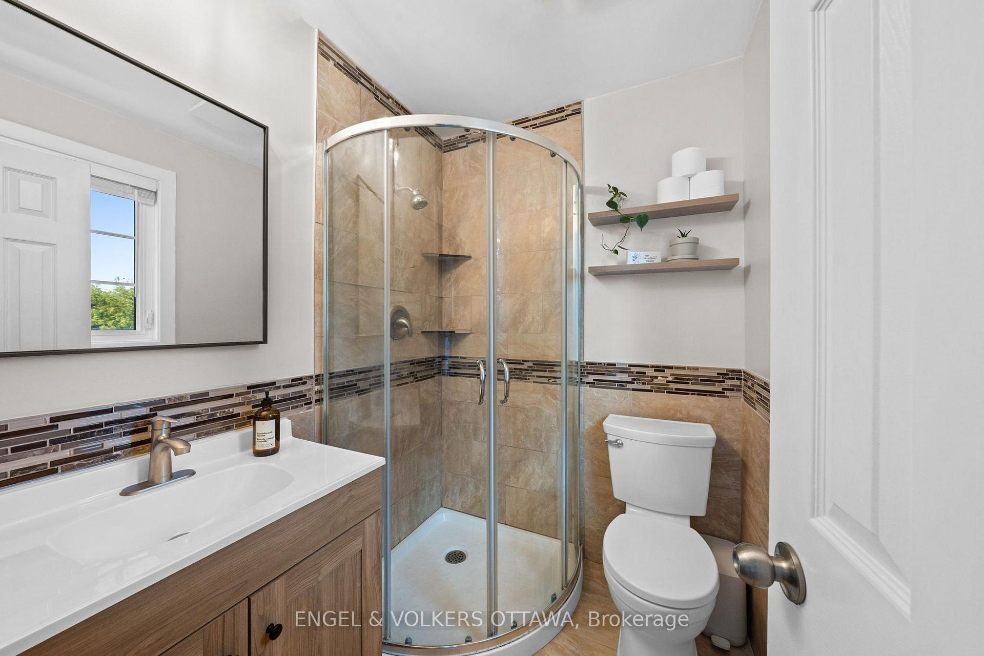 Photo 21 of 109 Inniskillin Drive, Ottawa, Carp — HOMEH