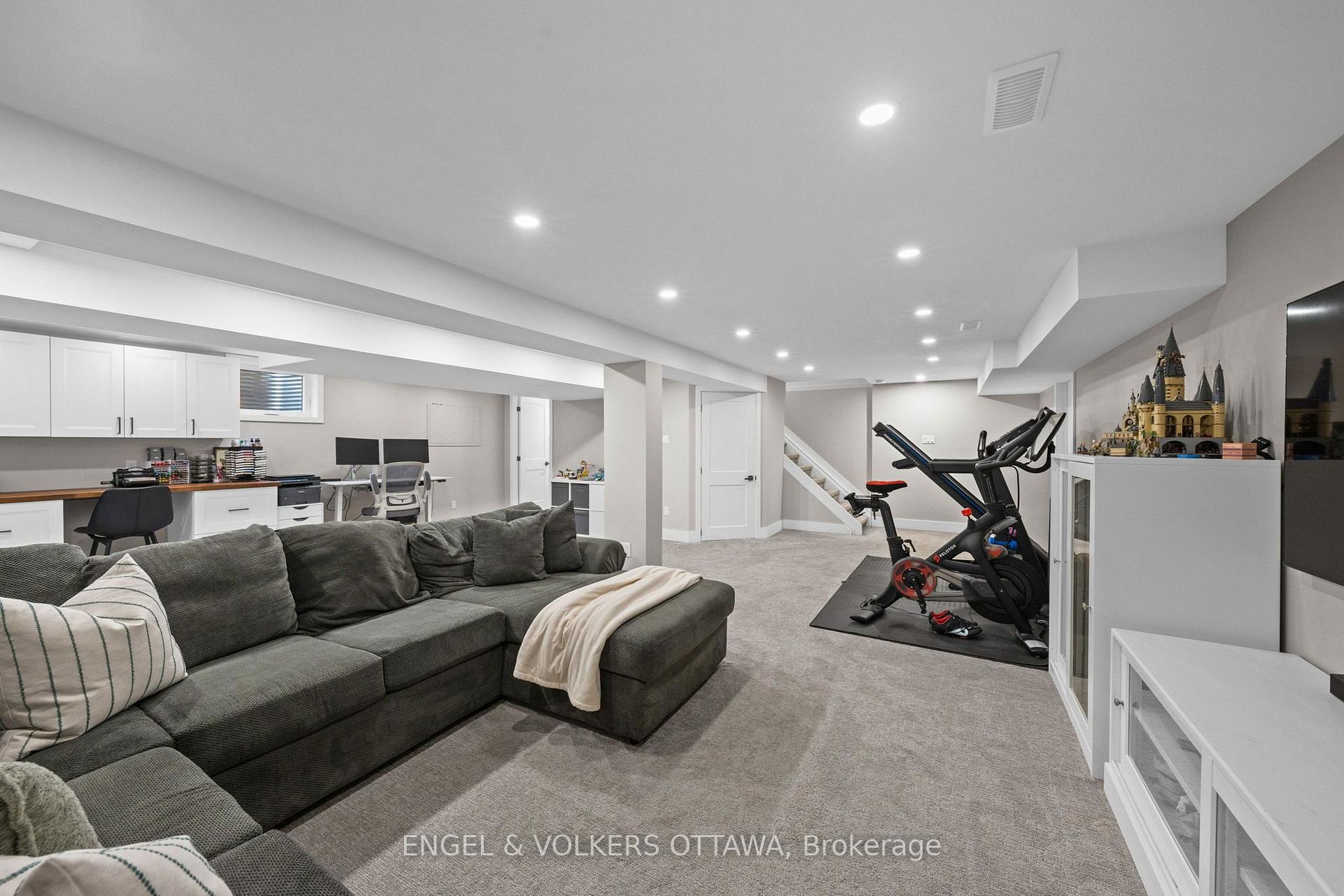 Photo 31 of 109 Inniskillin Drive, Ottawa, Carp — HOMEH
