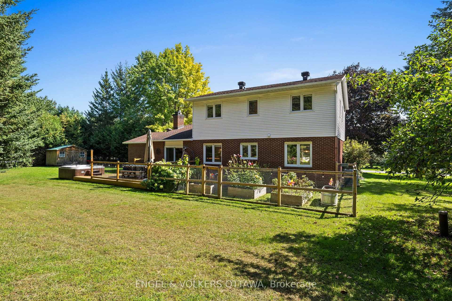 Photo 37 of 109 Inniskillin Drive, Ottawa, Carp — HOMEH