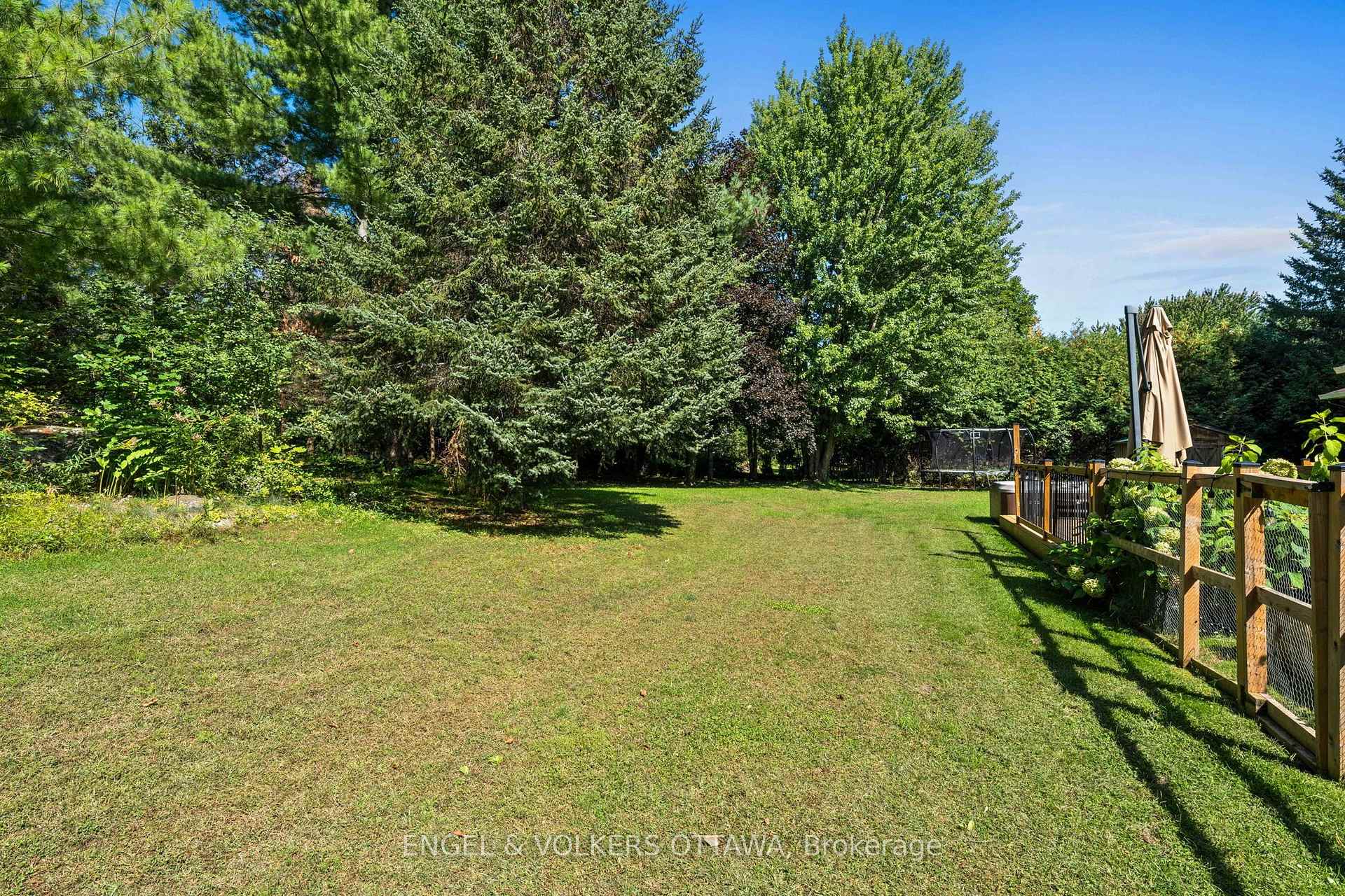 Photo 39 of 109 Inniskillin Drive, Ottawa, Carp — HOMEH