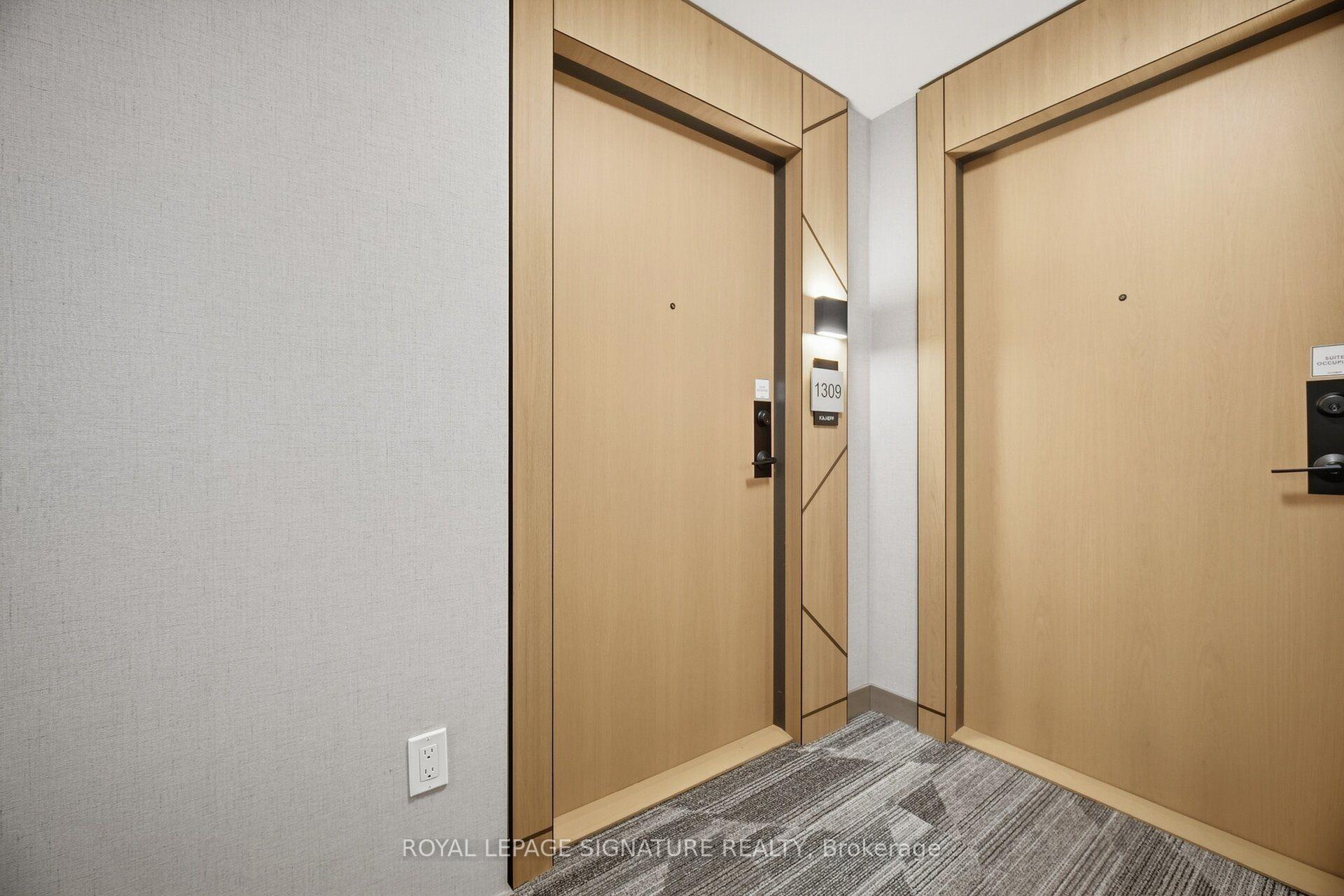 Photo 6 of Unit 1309, 204 Burnhamthorpe Road E, Mississauga, Mississauga Valleys — HOMEH