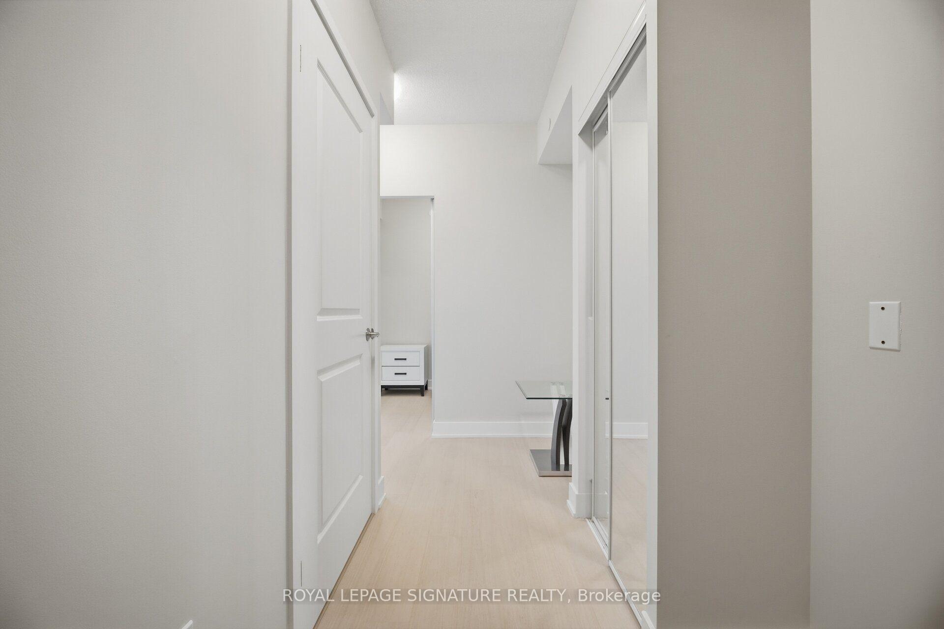 Photo 8 of Unit 1309, 204 Burnhamthorpe Road E, Mississauga, Mississauga Valleys — HOMEH