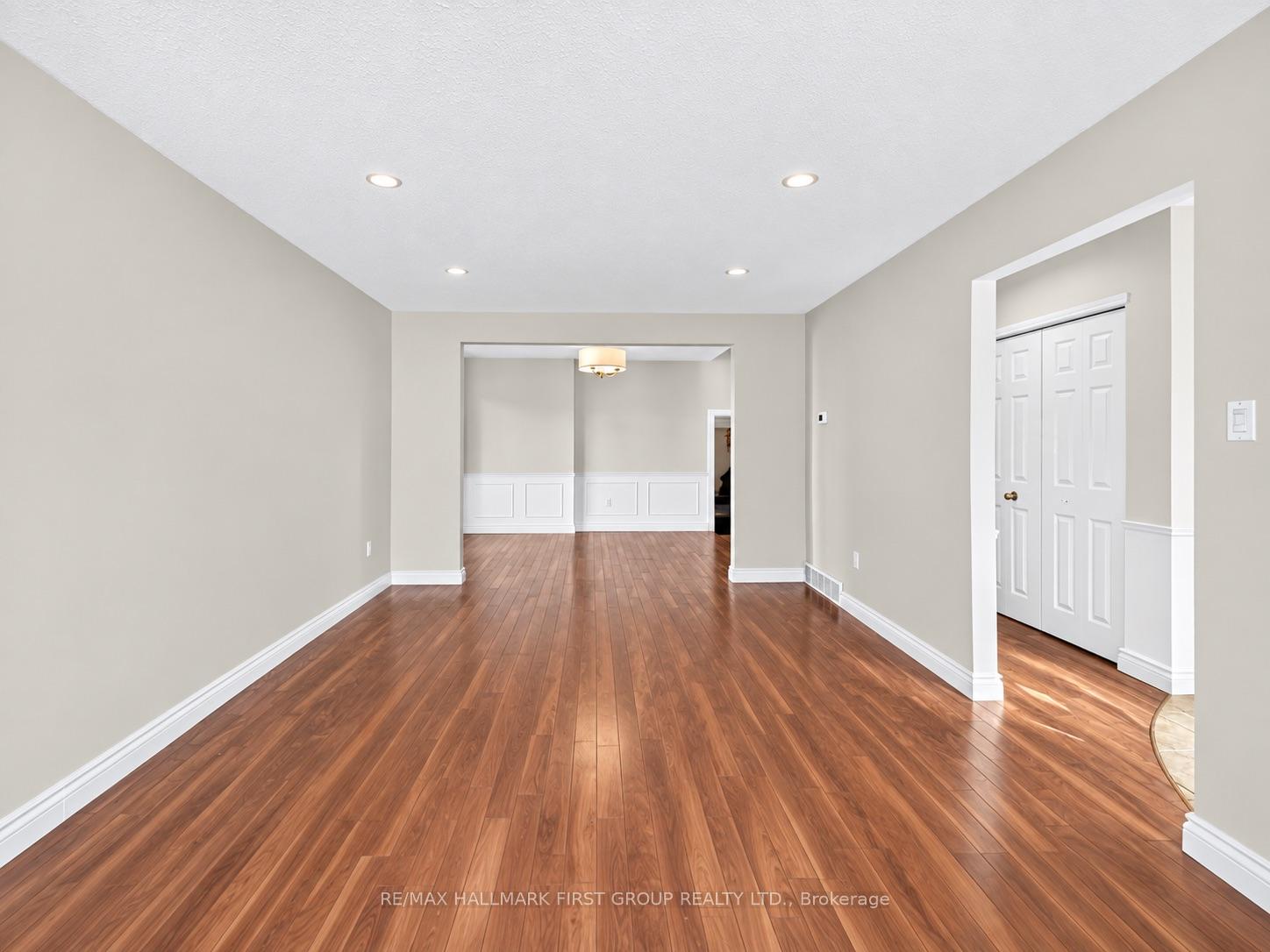 Photo 5 of 174 Highview Avenue E, London, South P — HOMEH
