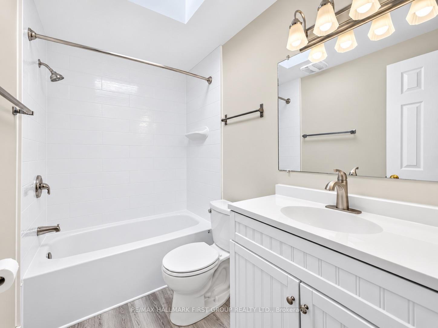 Photo 17 of 174 Highview Avenue E, London, South P — HOMEH
