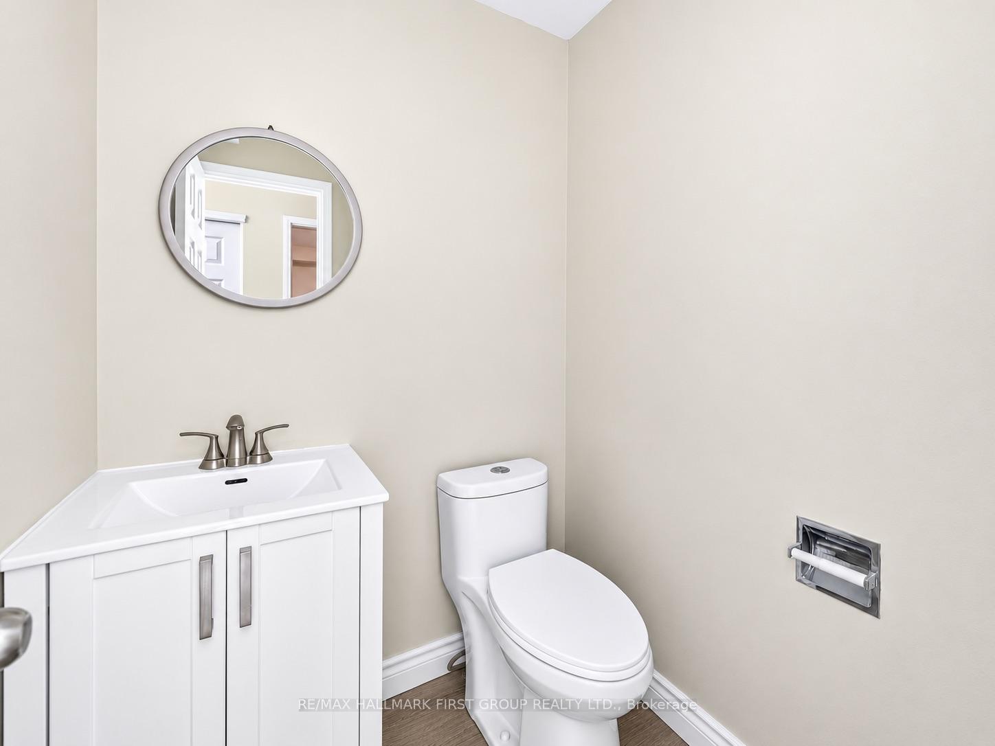 Photo 23 of 174 Highview Avenue E, London, South P — HOMEH
