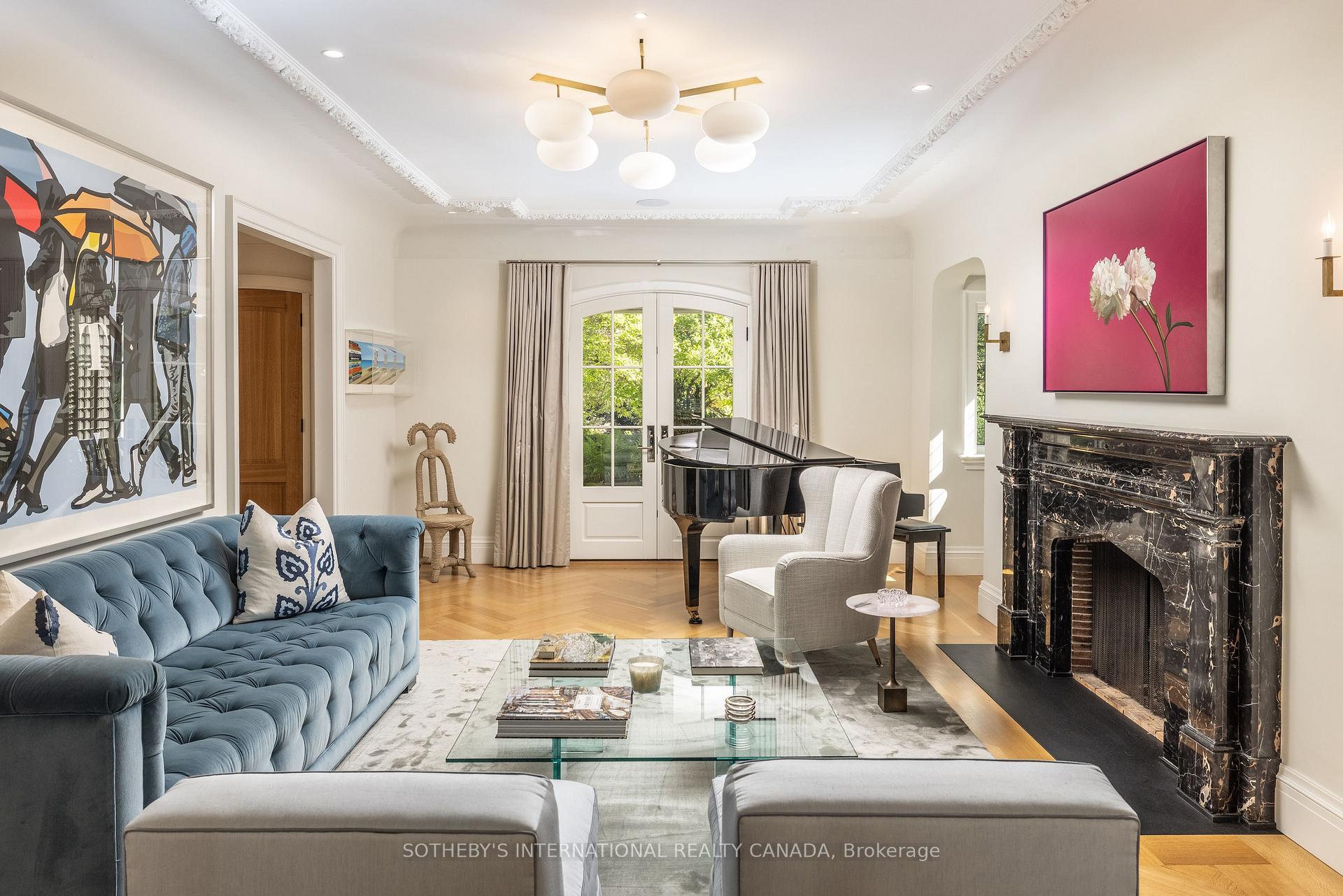 Photo 7 of 266 Douglas Drive, Toronto, Rosedale-Moore Park — HOMEH