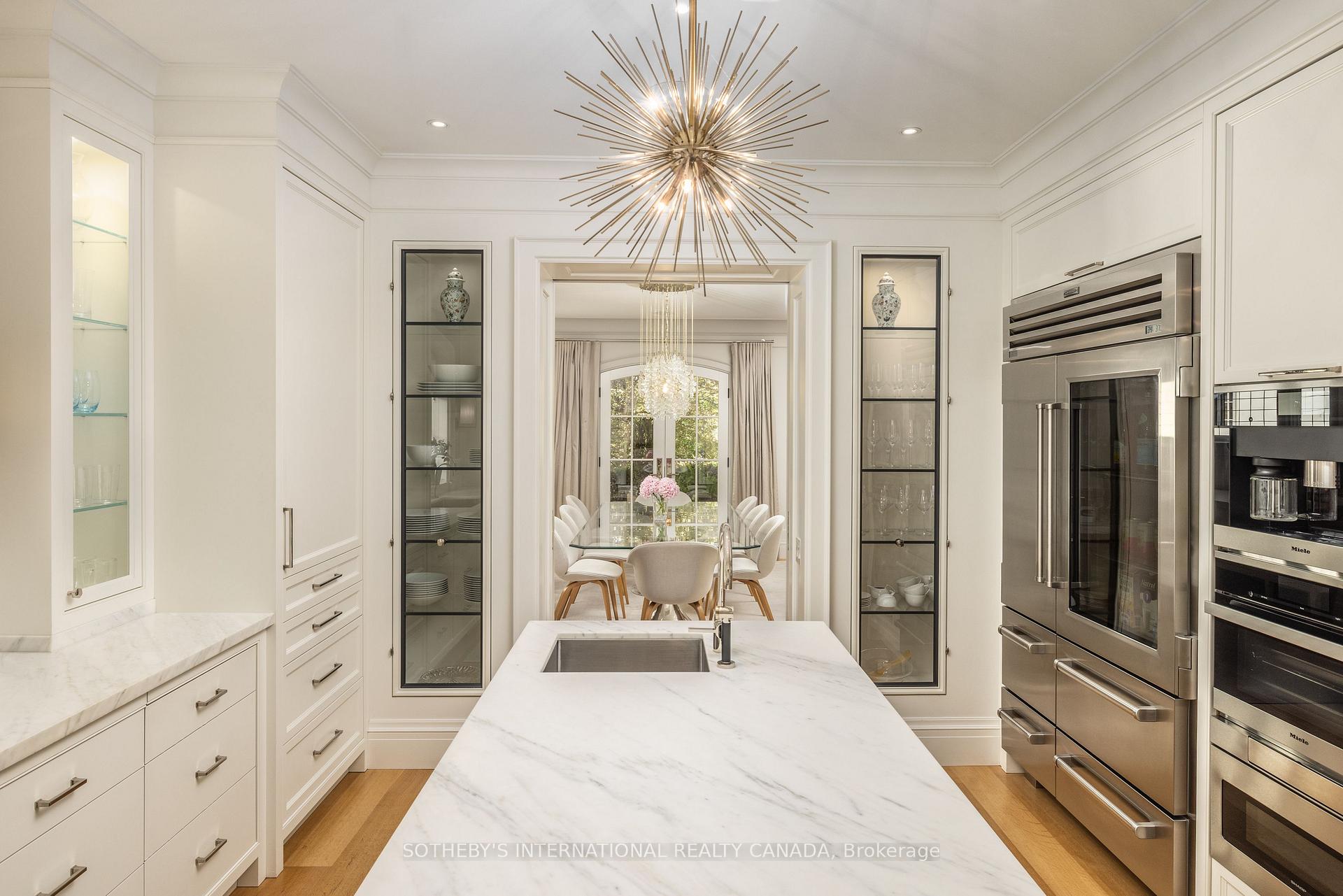 Photo 9 of 266 Douglas Drive, Toronto, Rosedale-Moore Park — HOMEH