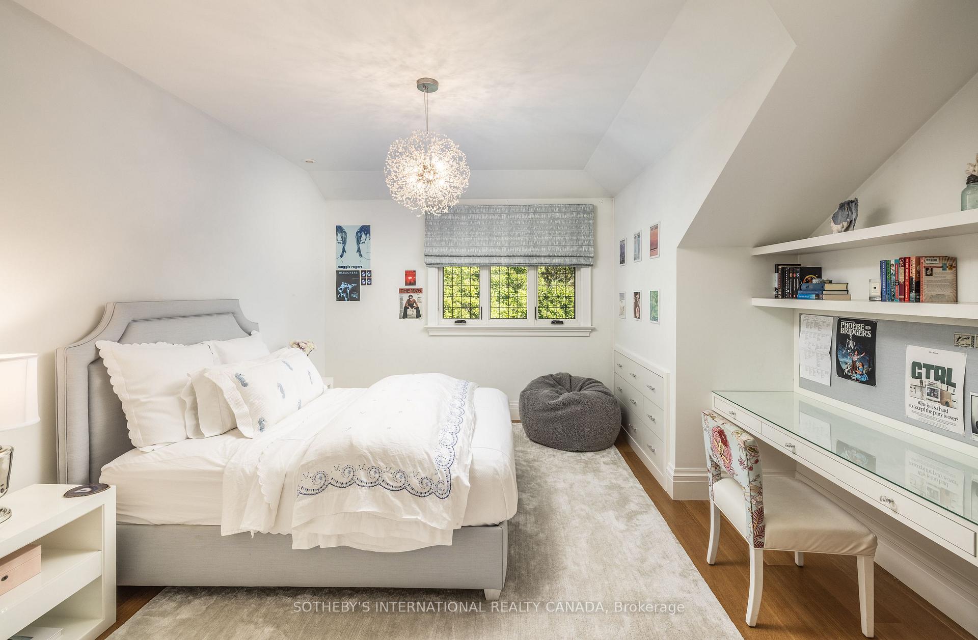 Photo 21 of 266 Douglas Drive, Toronto, Rosedale-Moore Park — HOMEH