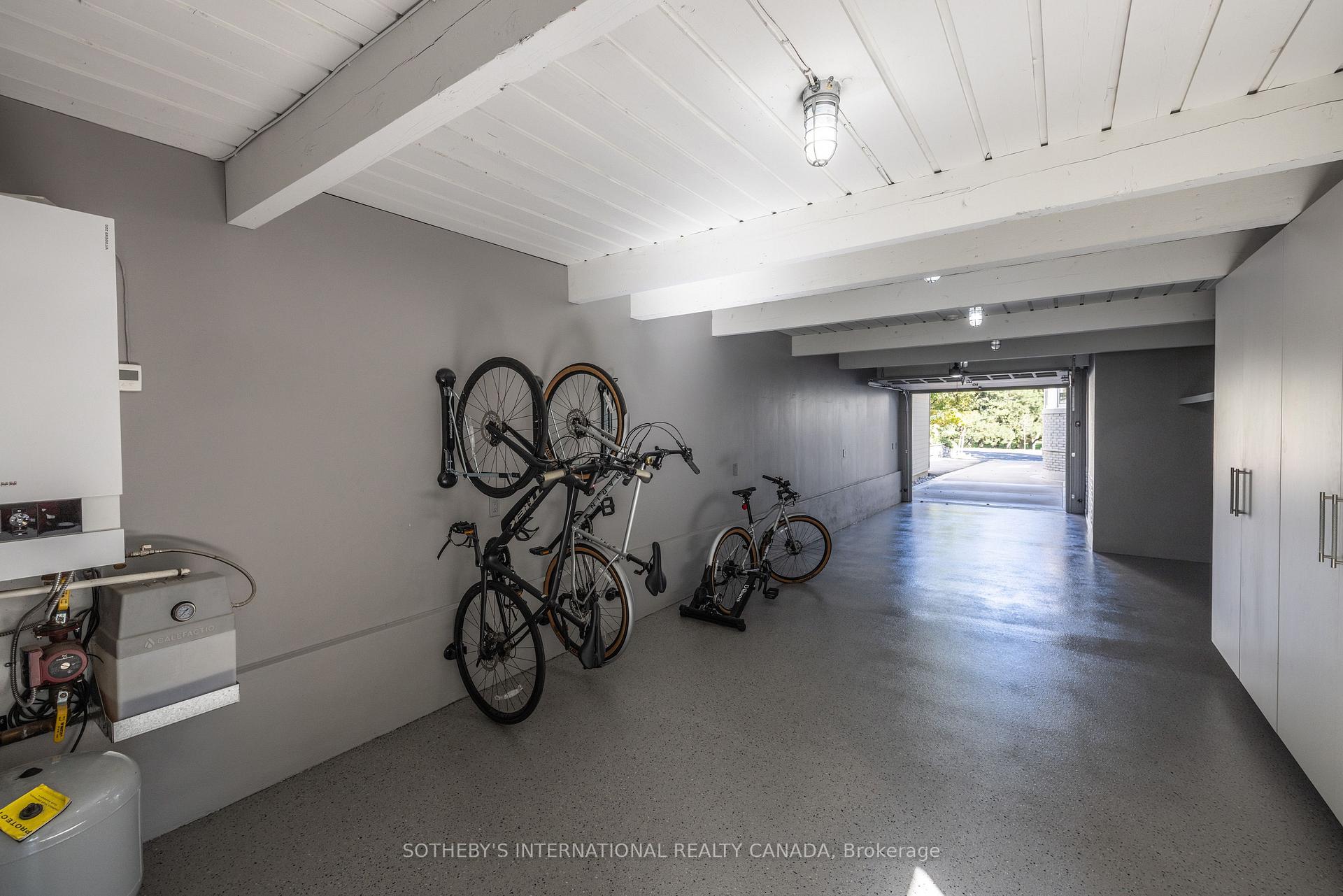 Photo 27 of 266 Douglas Drive, Toronto, Rosedale-Moore Park — HOMEH