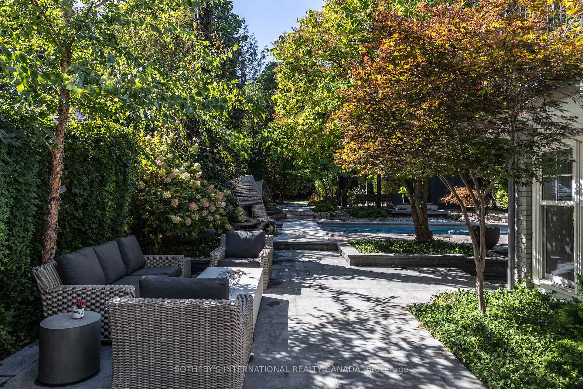 Photo 30 of 266 Douglas Drive, Toronto, Rosedale-Moore Park — HOMEH