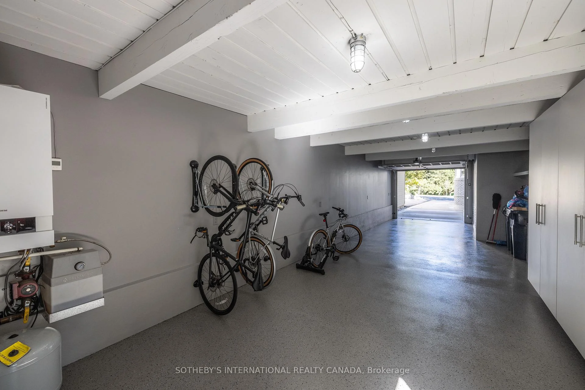Photo 25 of 266 Douglas Drive, Toronto, Rosedale-Moore Park — HOMEH