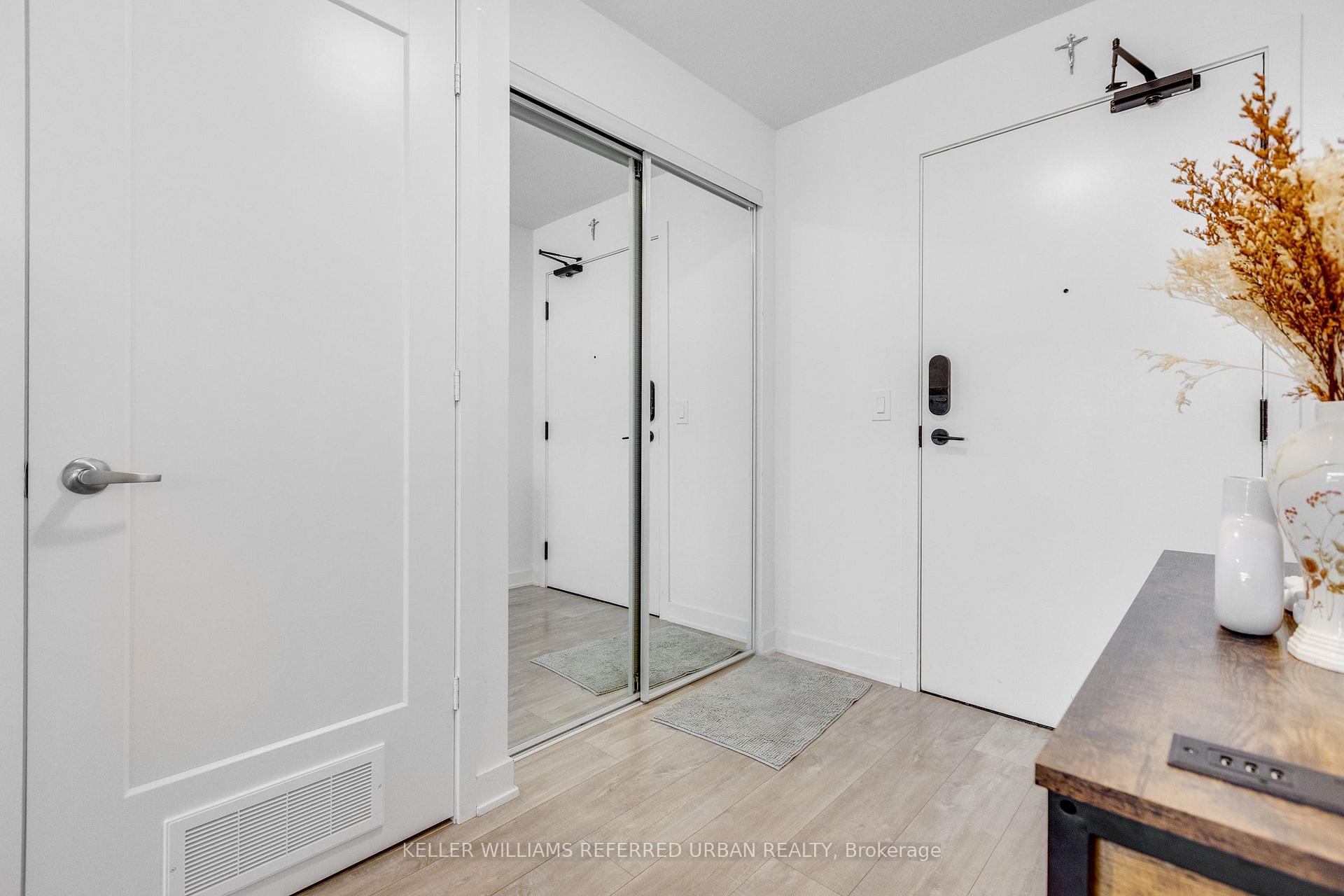 Photo 3 of Unit 1635, 135 Lower Sherbourne Street, Toronto, Waterfront Communities — HOMEH