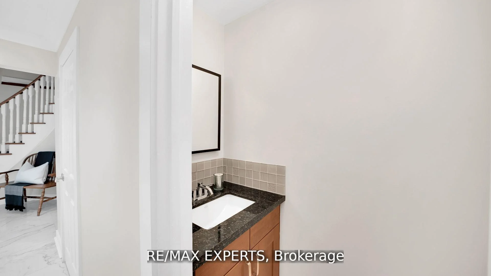 Photo 40 of 10 Kehoe Court, King, Nobleton — HOMEH