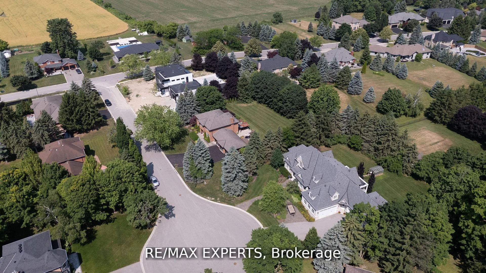 Photo 74 of 10 Kehoe Court, King, Nobleton — HOMEH