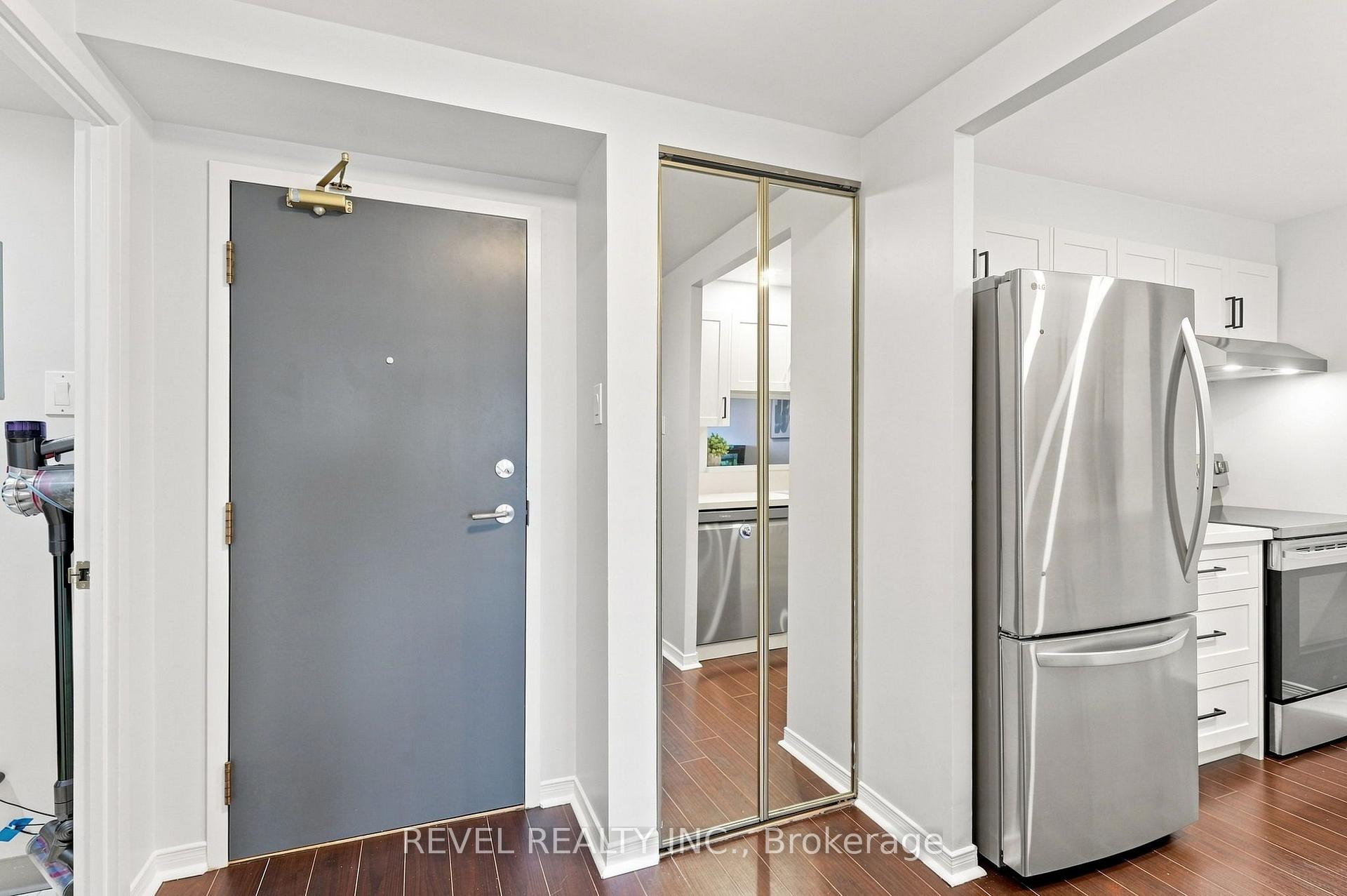 Photo 3 of Unit 306, 1655 Pickering Parkway, Pickering, Village East — HOMEH